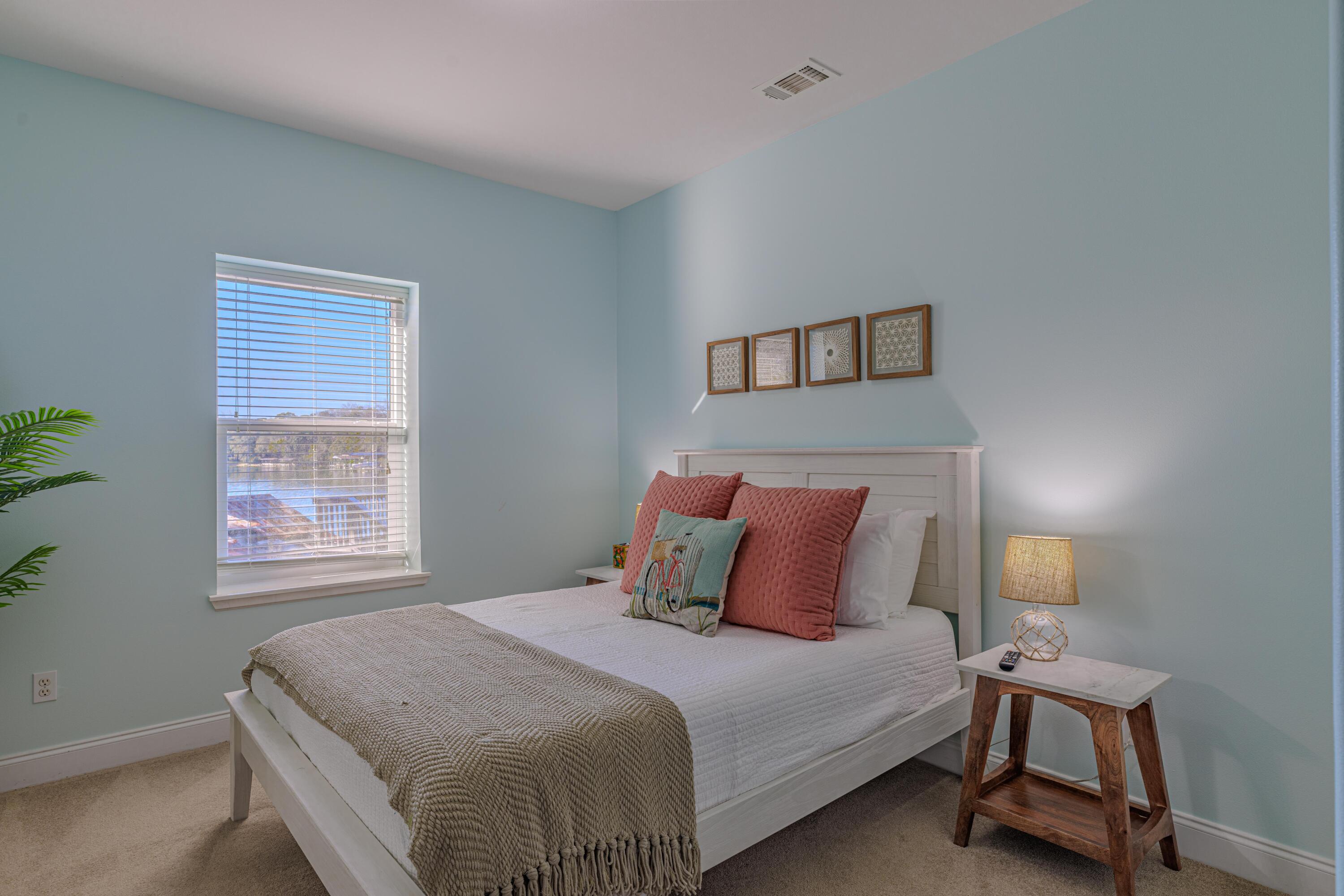 WATERS BEACH S/D LOTS 11 & 12 BLK 2 - Residential