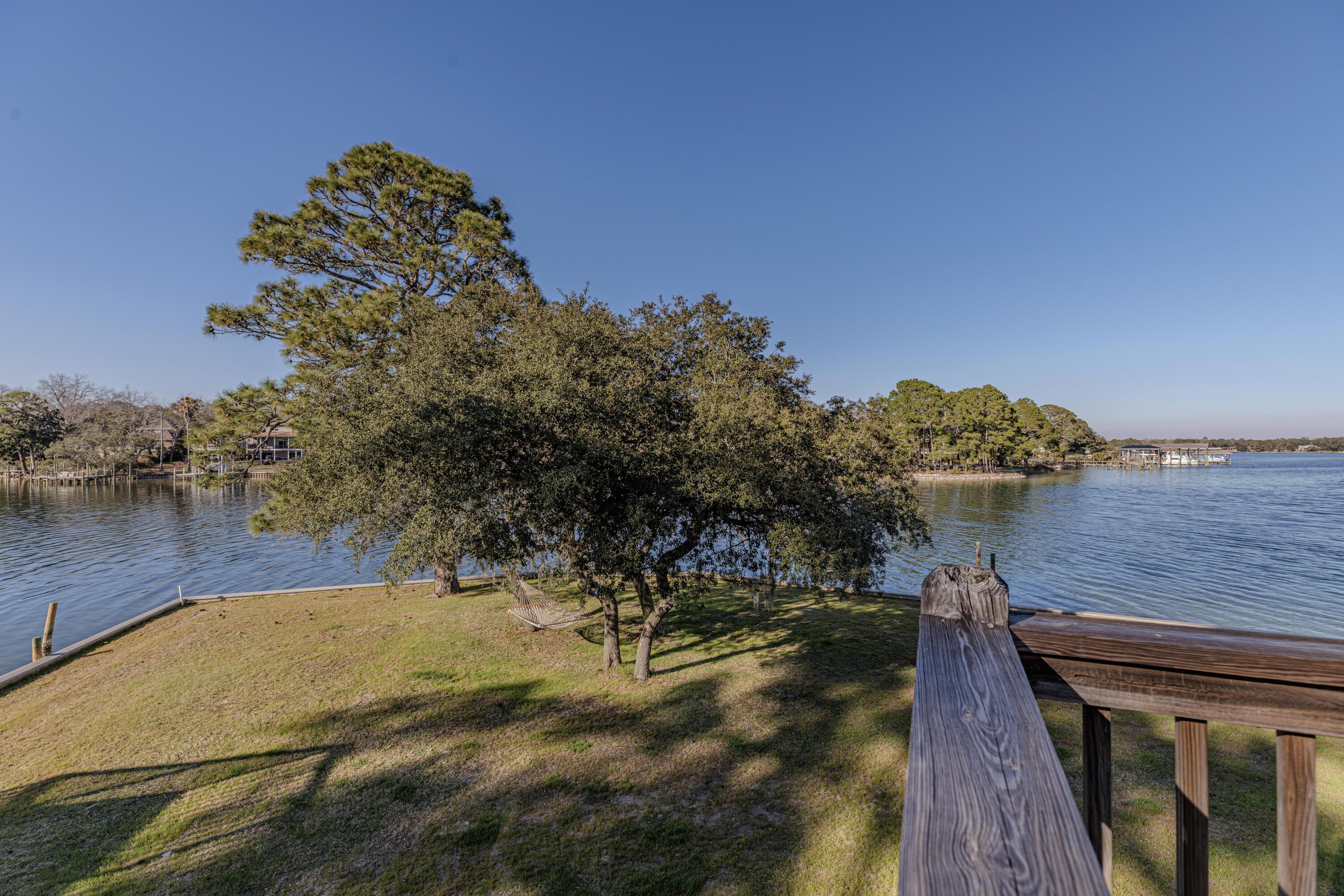 WATERS BEACH S/D LOTS 11 & 12 BLK 2 - Residential