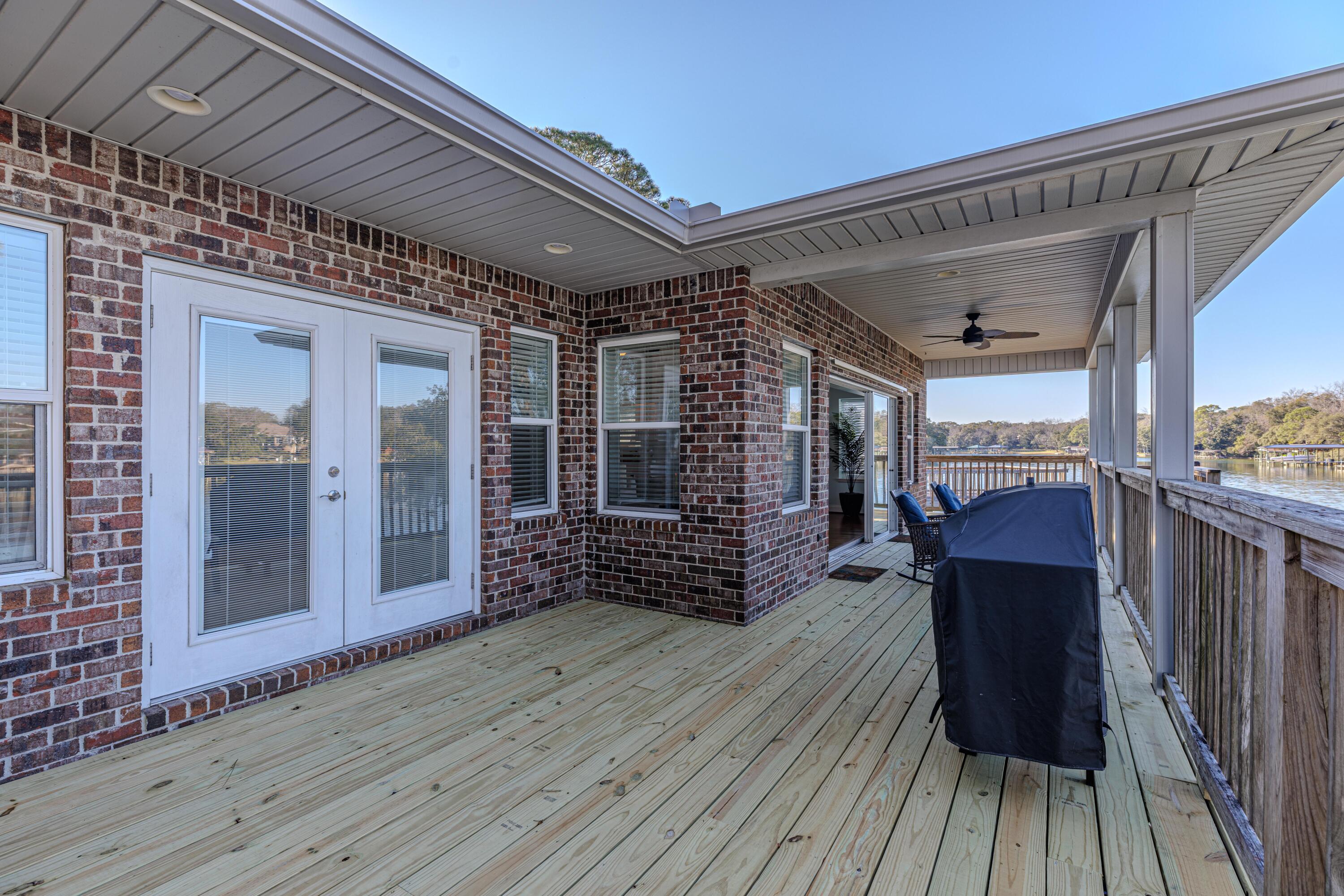 WATERS BEACH S/D LOTS 11 & 12 BLK 2 - Residential