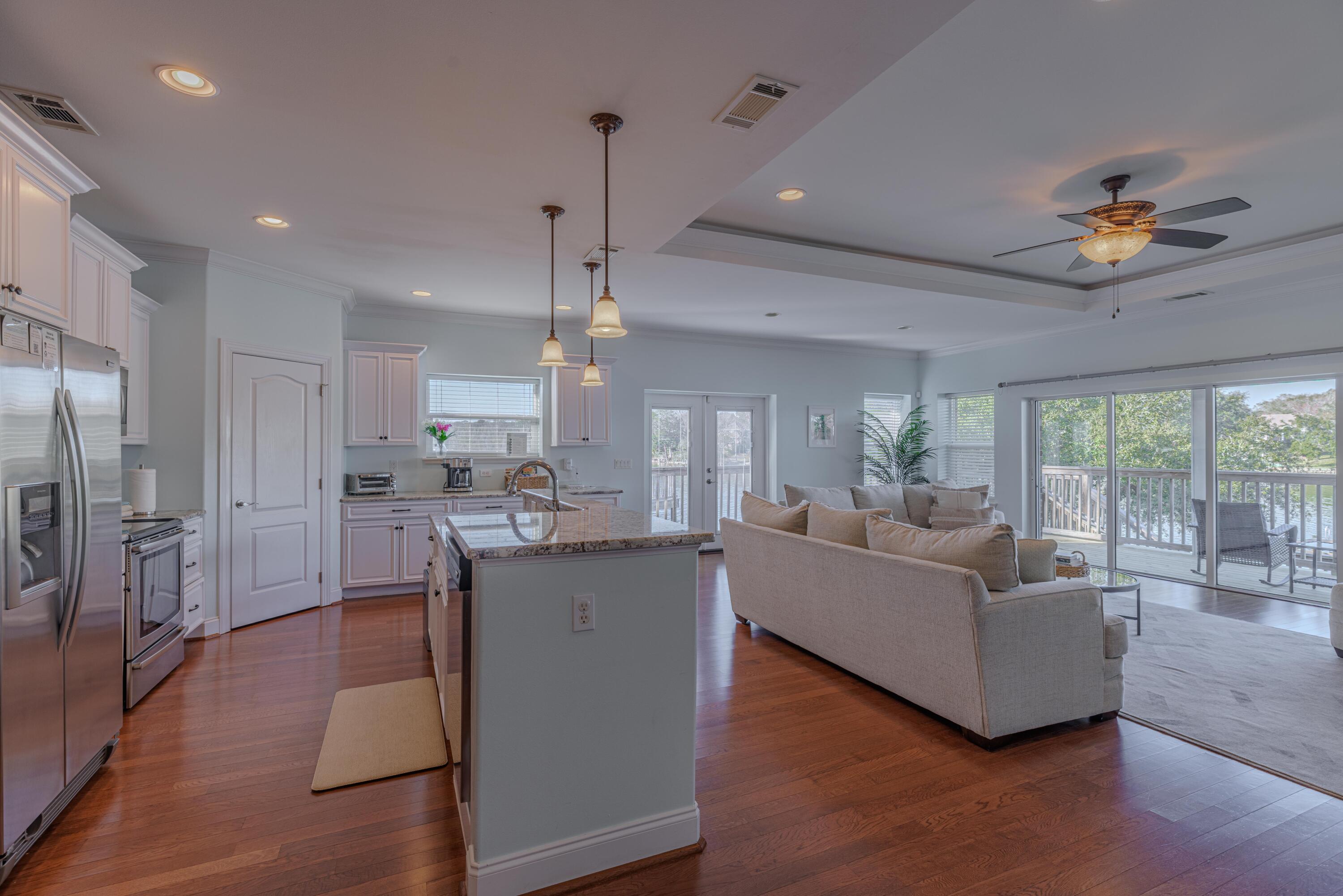 WATERS BEACH S/D LOTS 11 & 12 BLK 2 - Residential