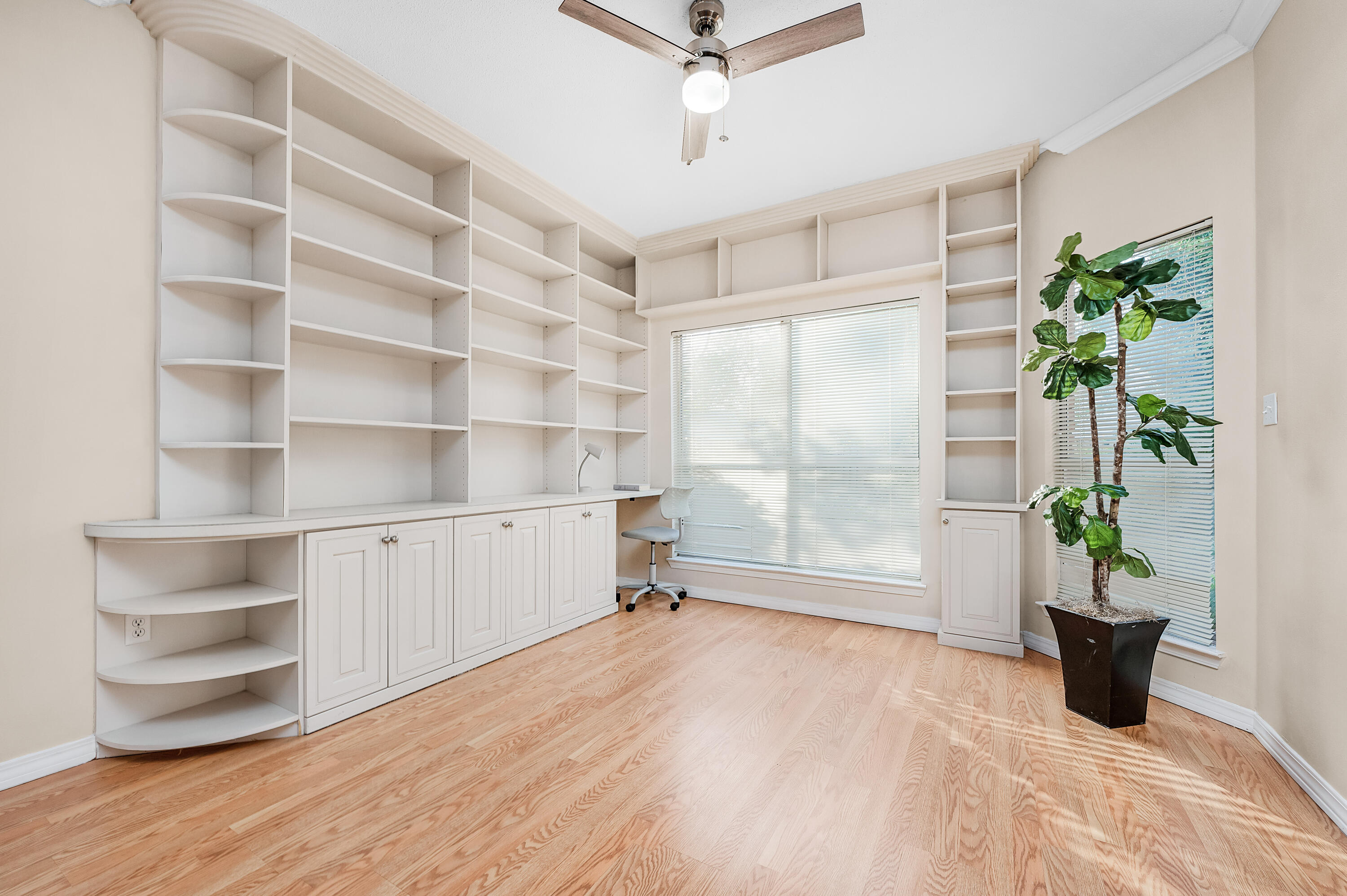 LAKE POINTE - Residential