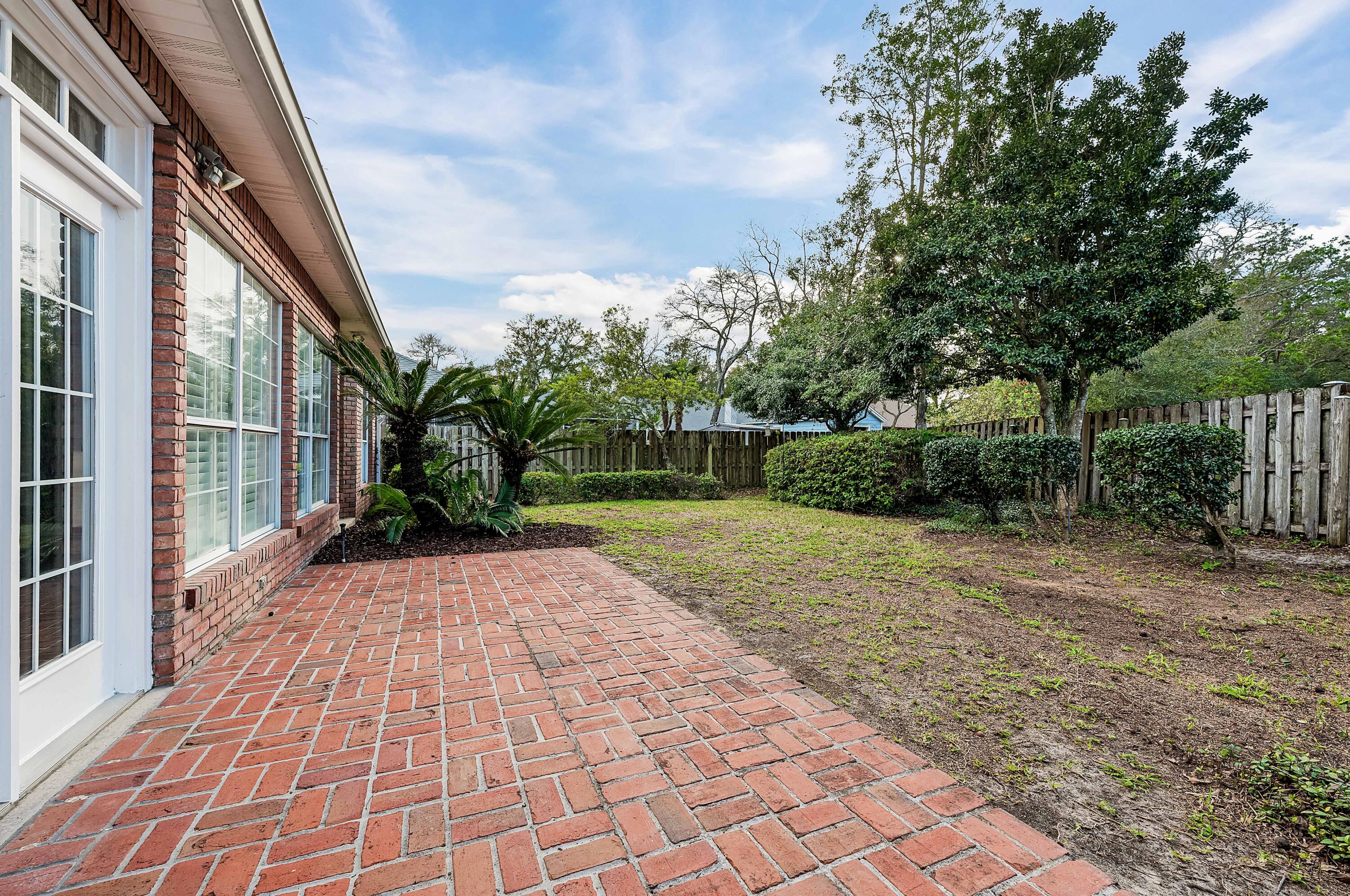 LAKE POINTE - Residential