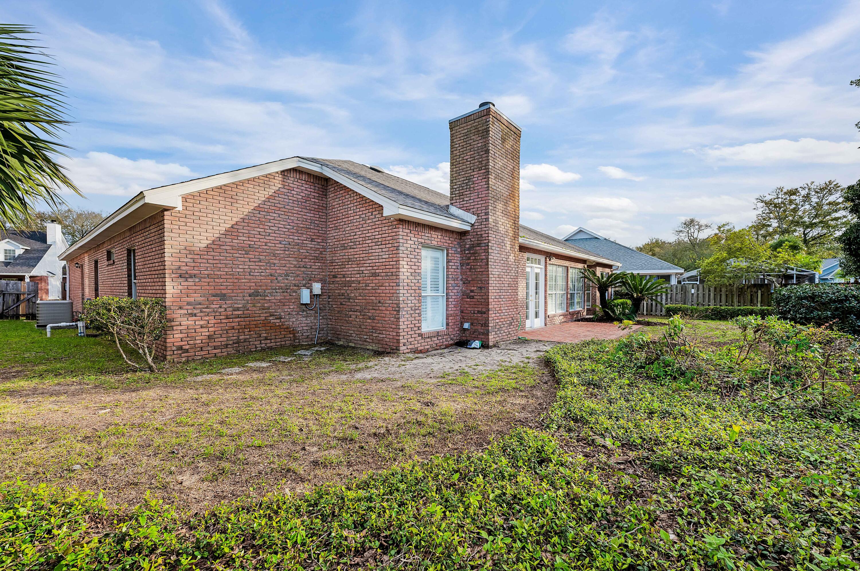 LAKE POINTE - Residential