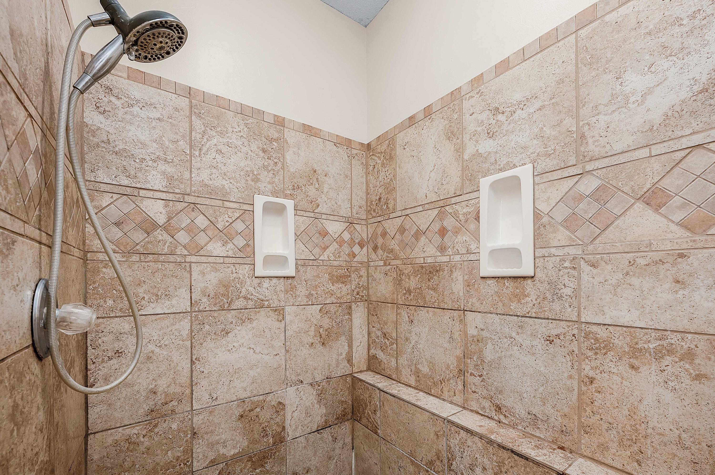 LAKE POINTE - Residential