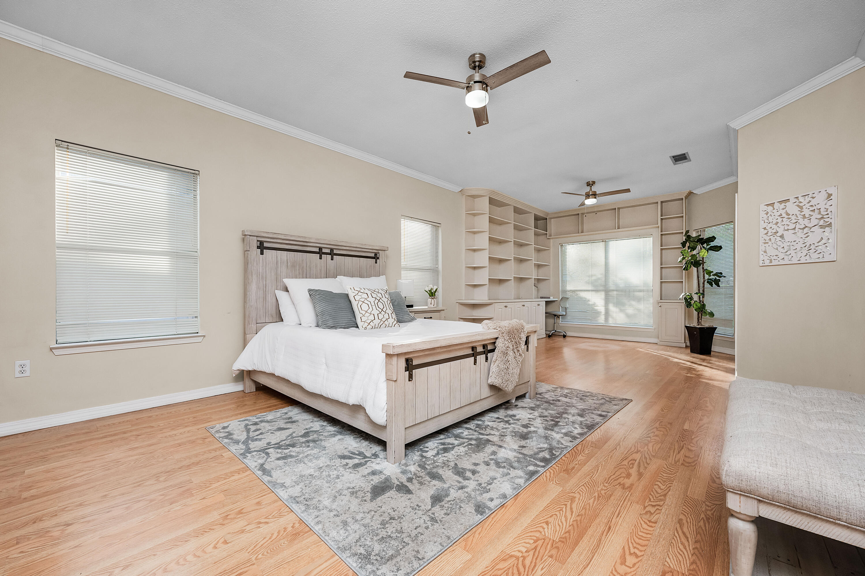 LAKE POINTE - Residential