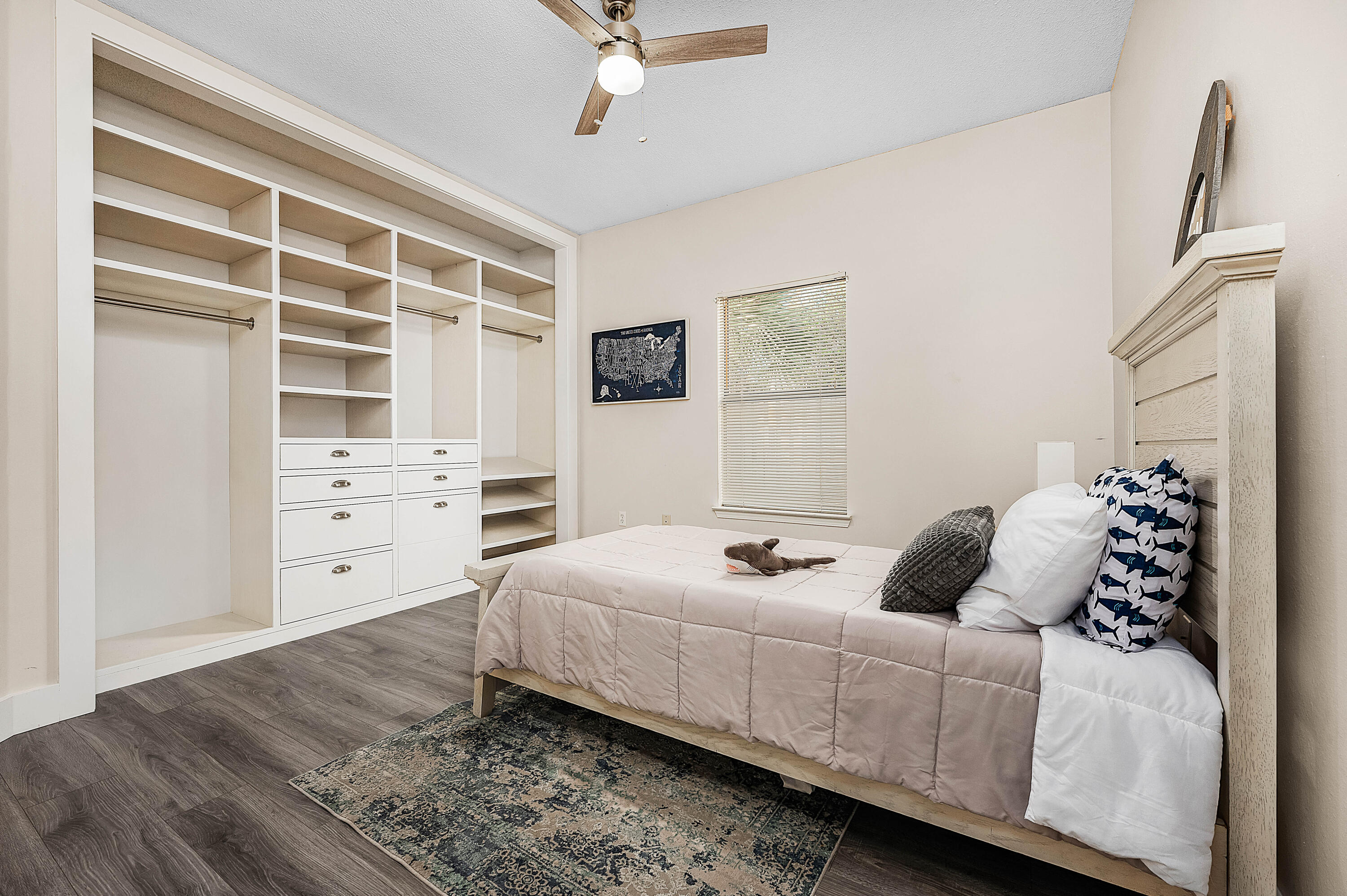 LAKE POINTE - Residential