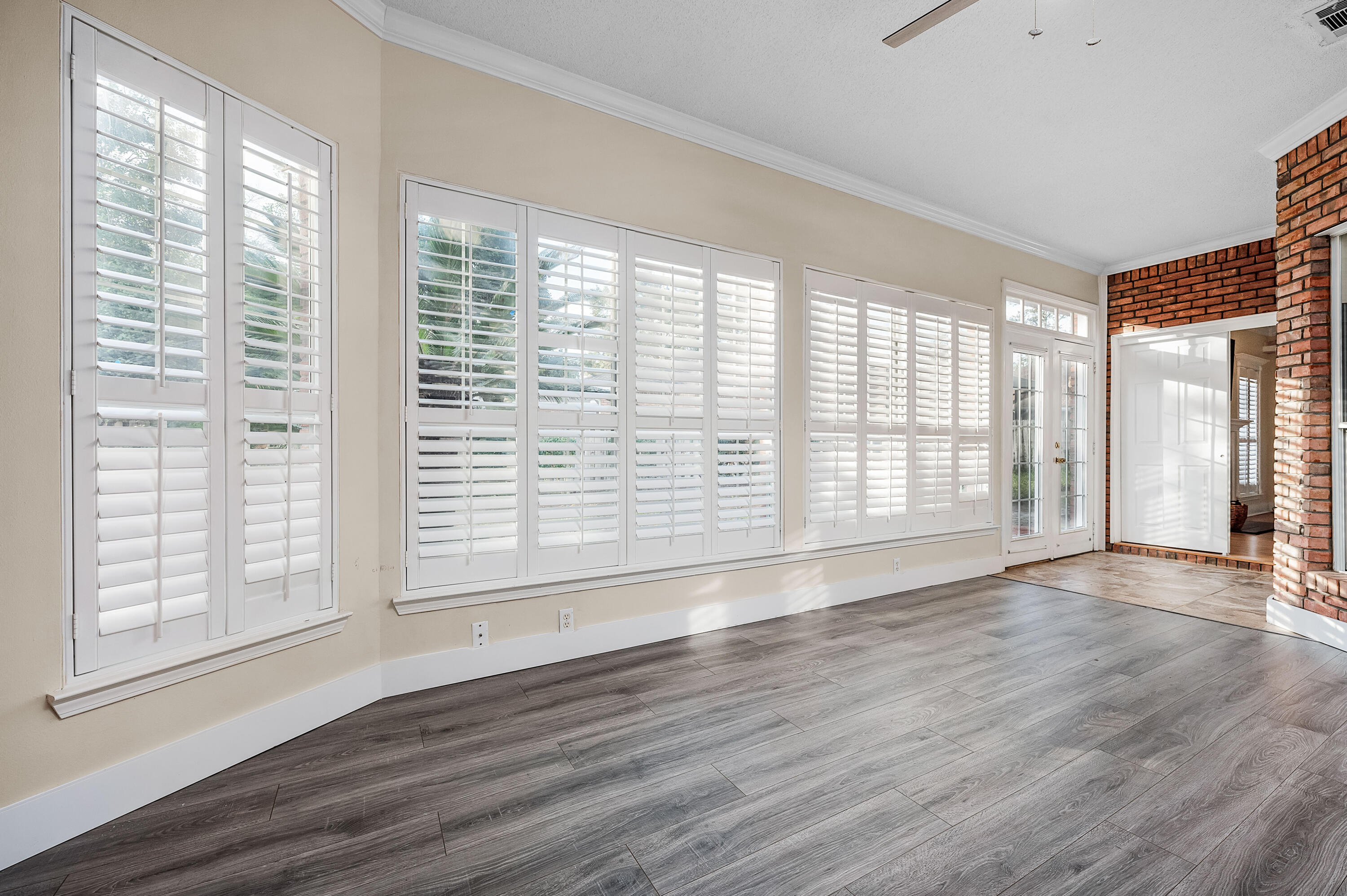 LAKE POINTE - Residential