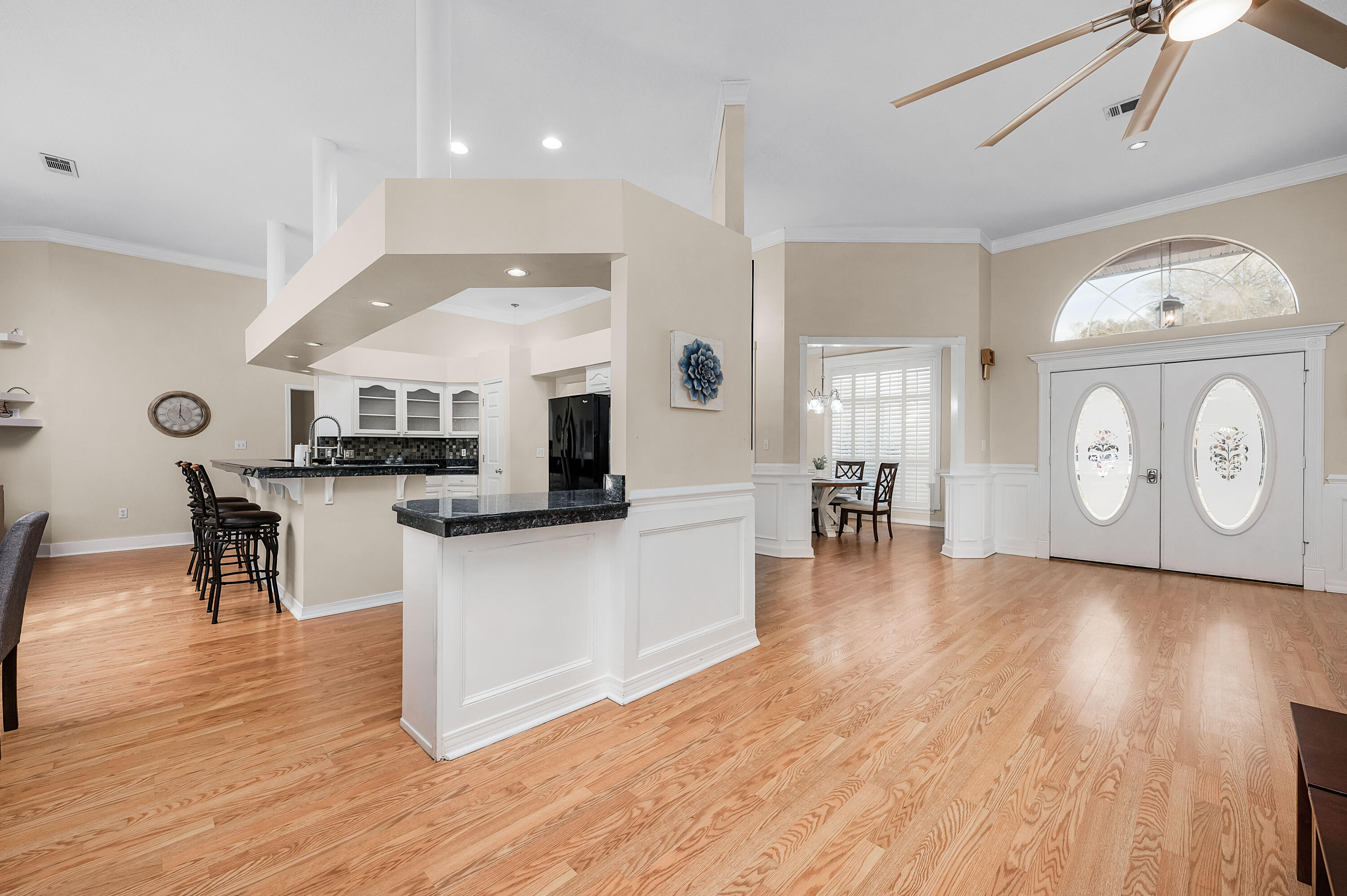 LAKE POINTE - Residential