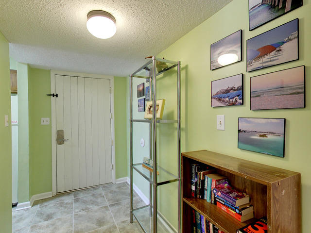 SEASCAPE CONDO GARDEN VILLA - Residential