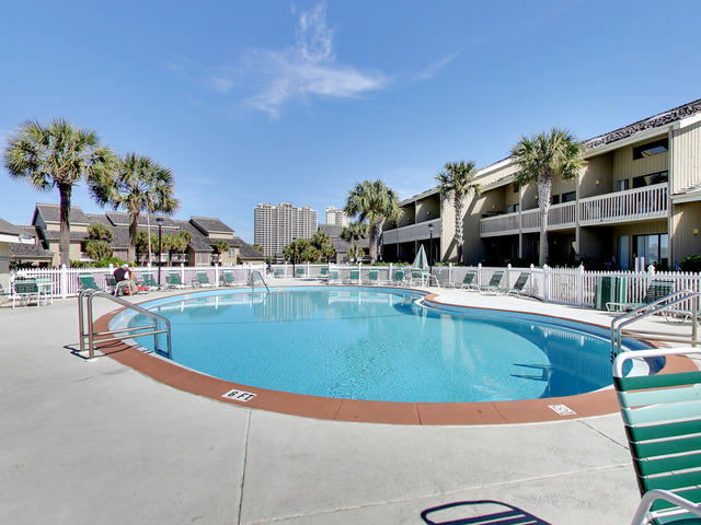 SEASCAPE CONDO GARDEN VILLA - Residential