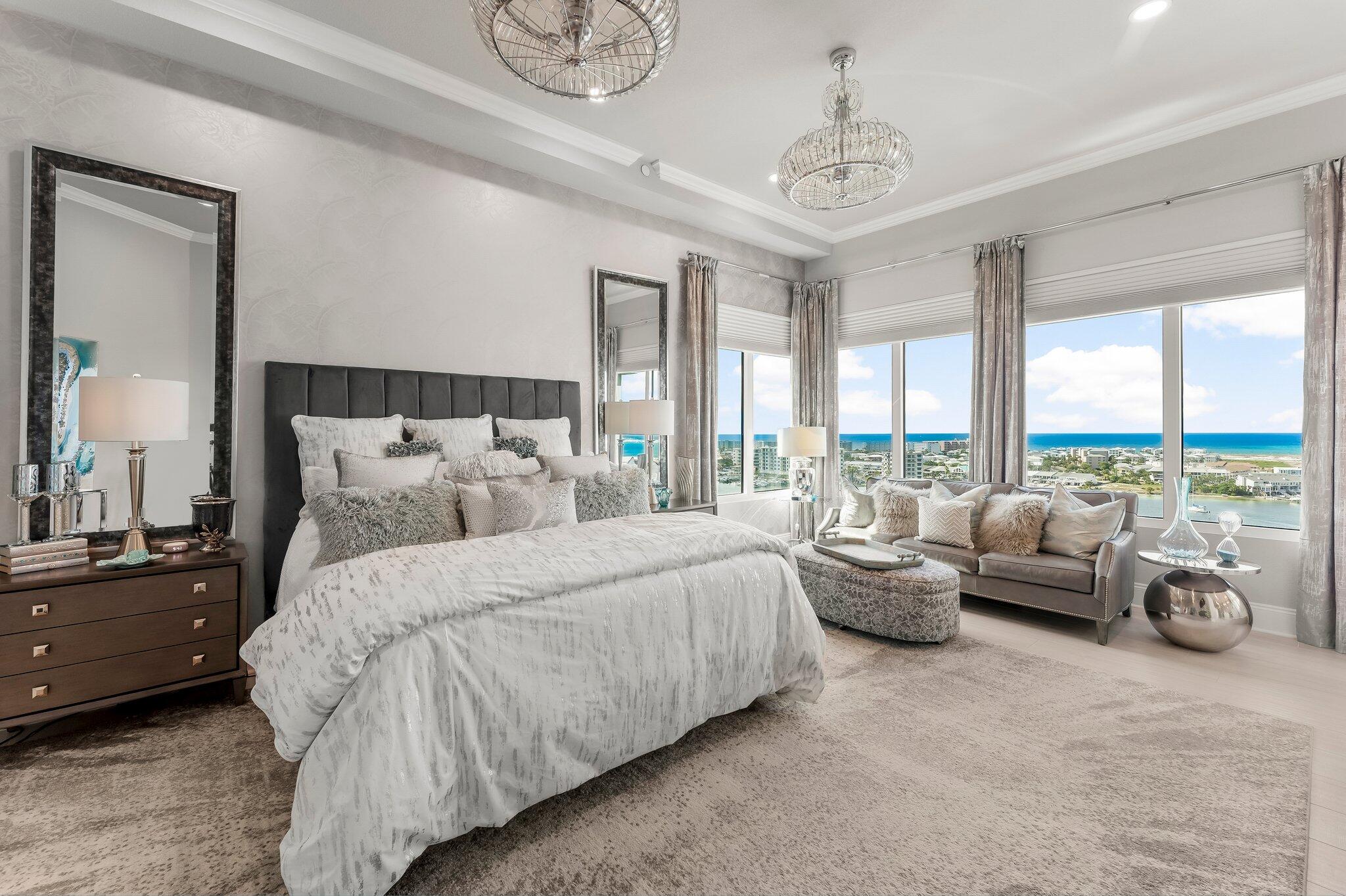 DESTIN YACHT CLUB - Residential