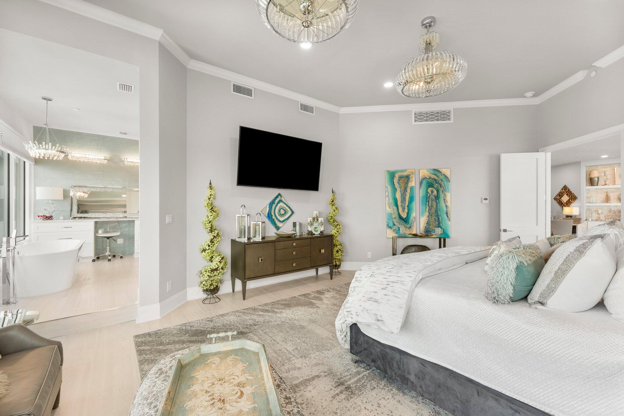 DESTIN YACHT CLUB - Residential