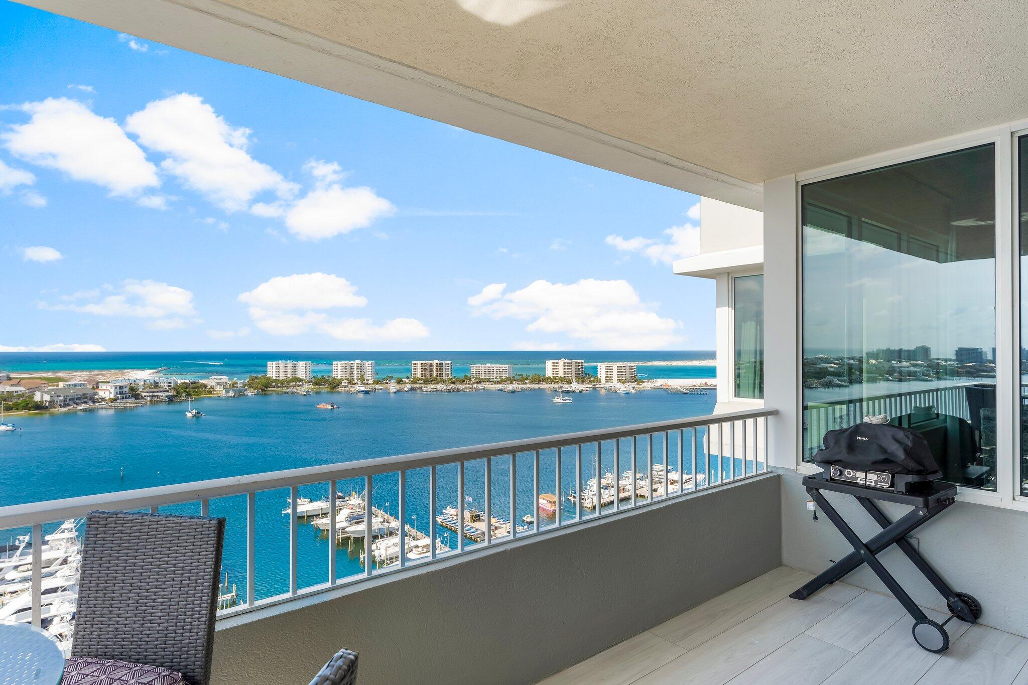 DESTIN YACHT CLUB - Residential