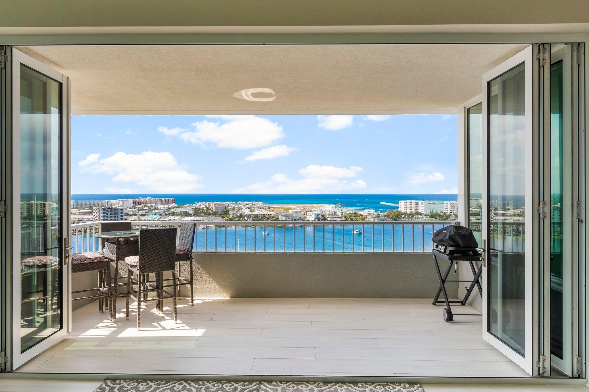 DESTIN YACHT CLUB - Residential