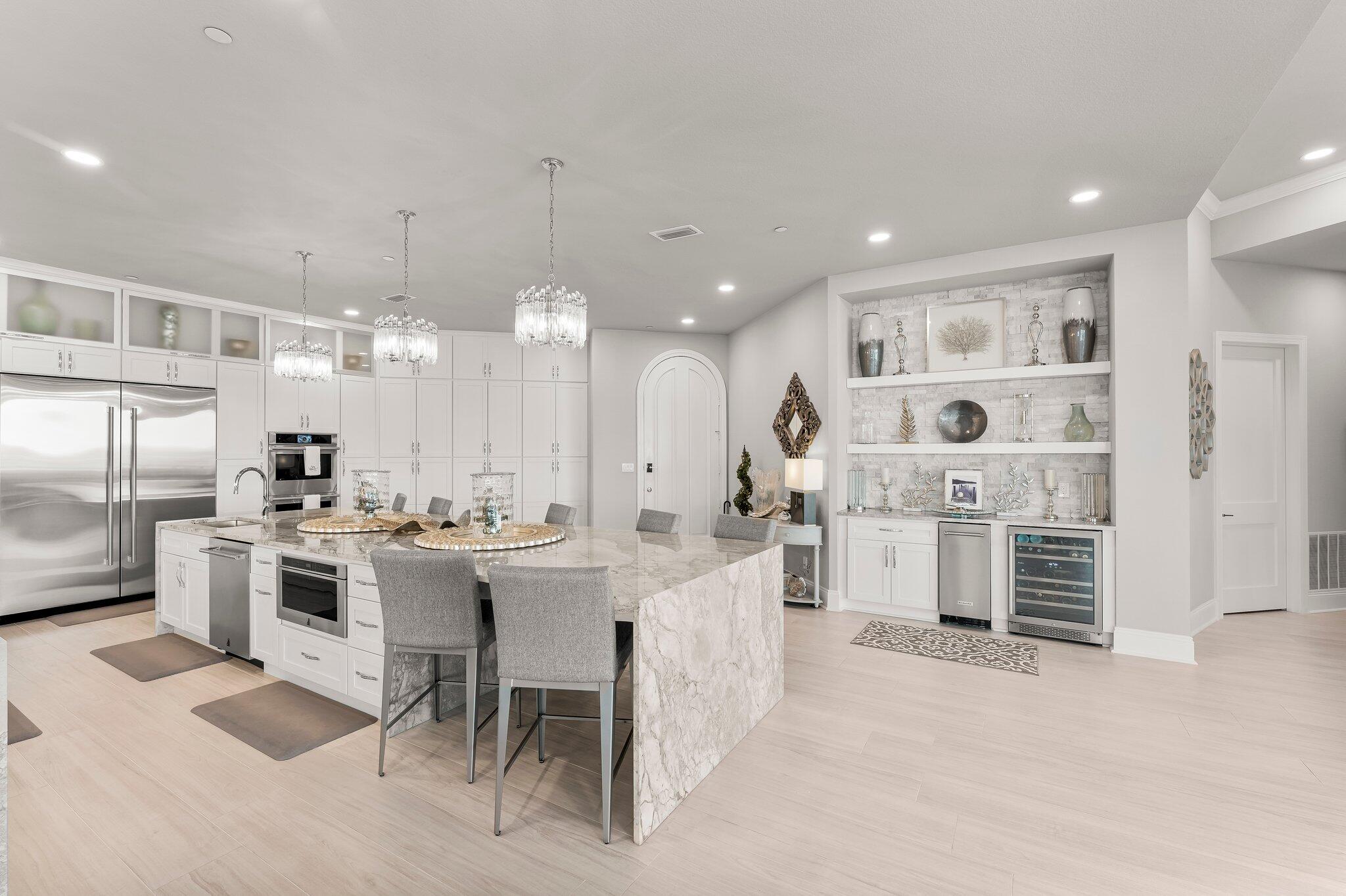 DESTIN YACHT CLUB - Residential