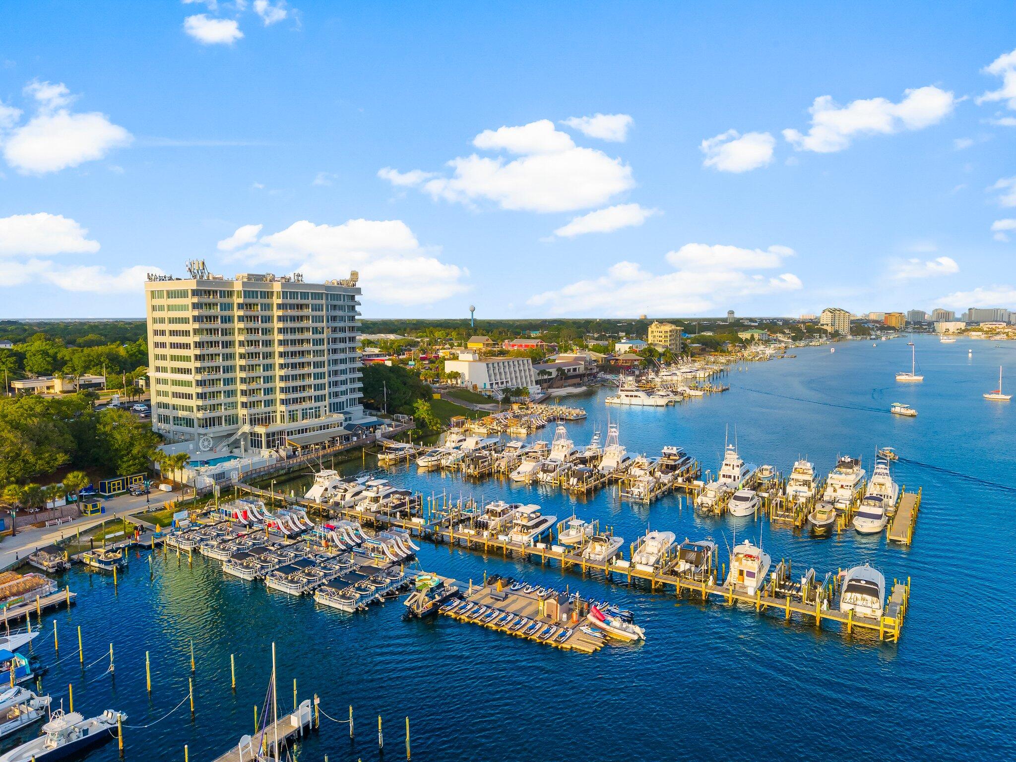 DESTIN YACHT CLUB - Residential