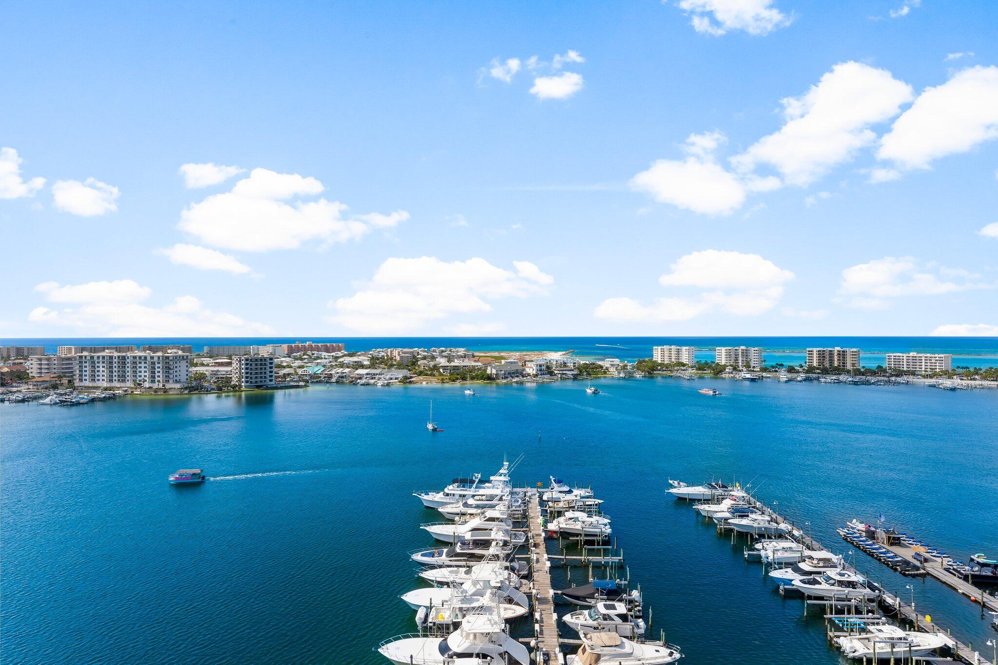DESTIN YACHT CLUB - Residential