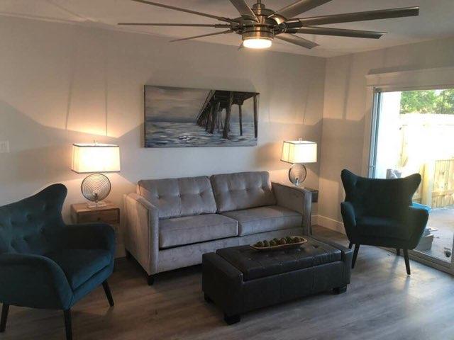 HORIZON SOUTH 1 CONDO - Residential