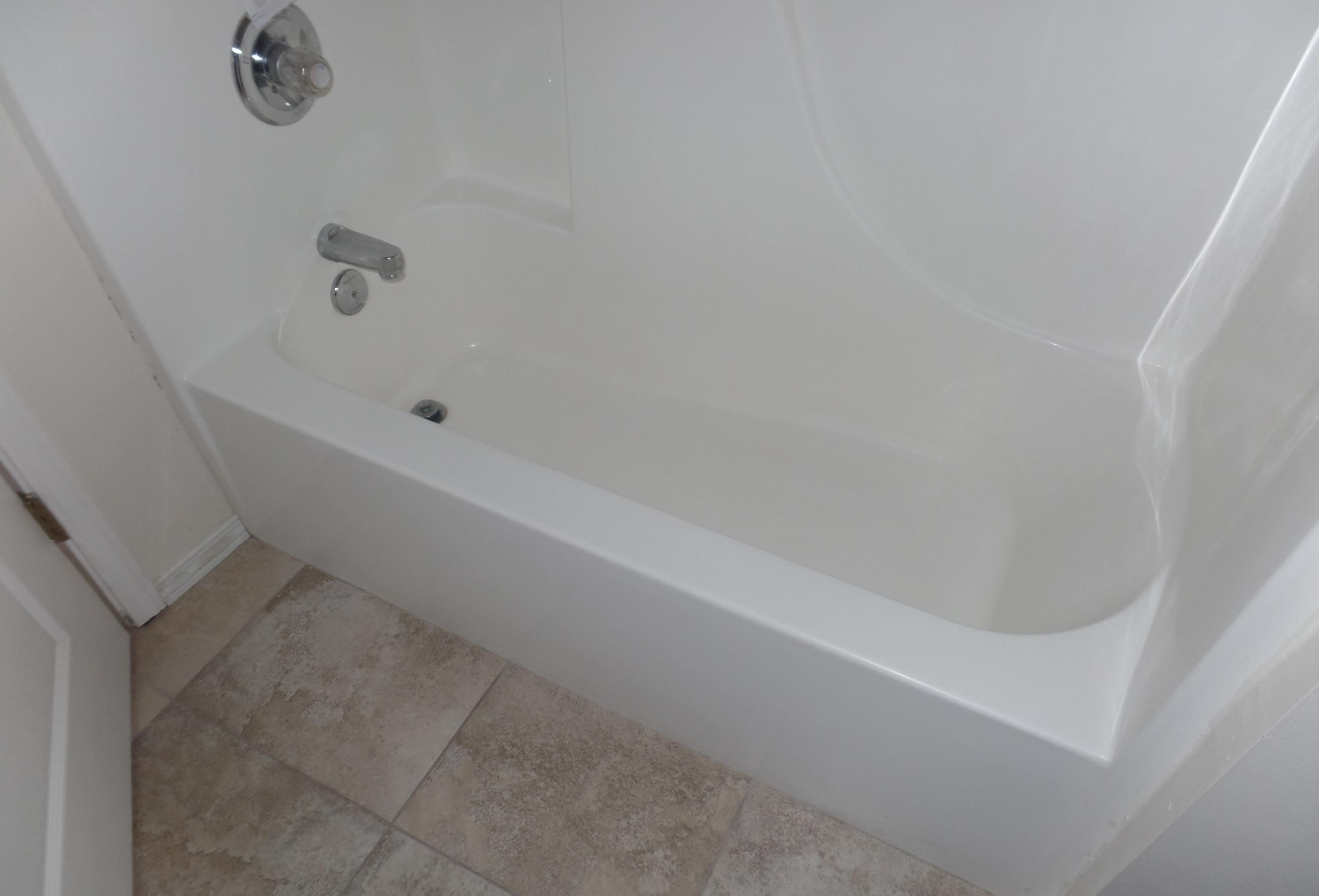 SHAY LIN T/H - Residential