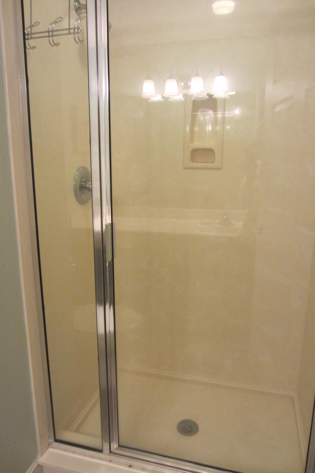 WATERS EDGE - Residential