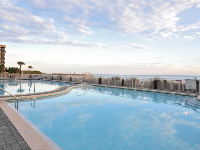 WATERS EDGE - Residential