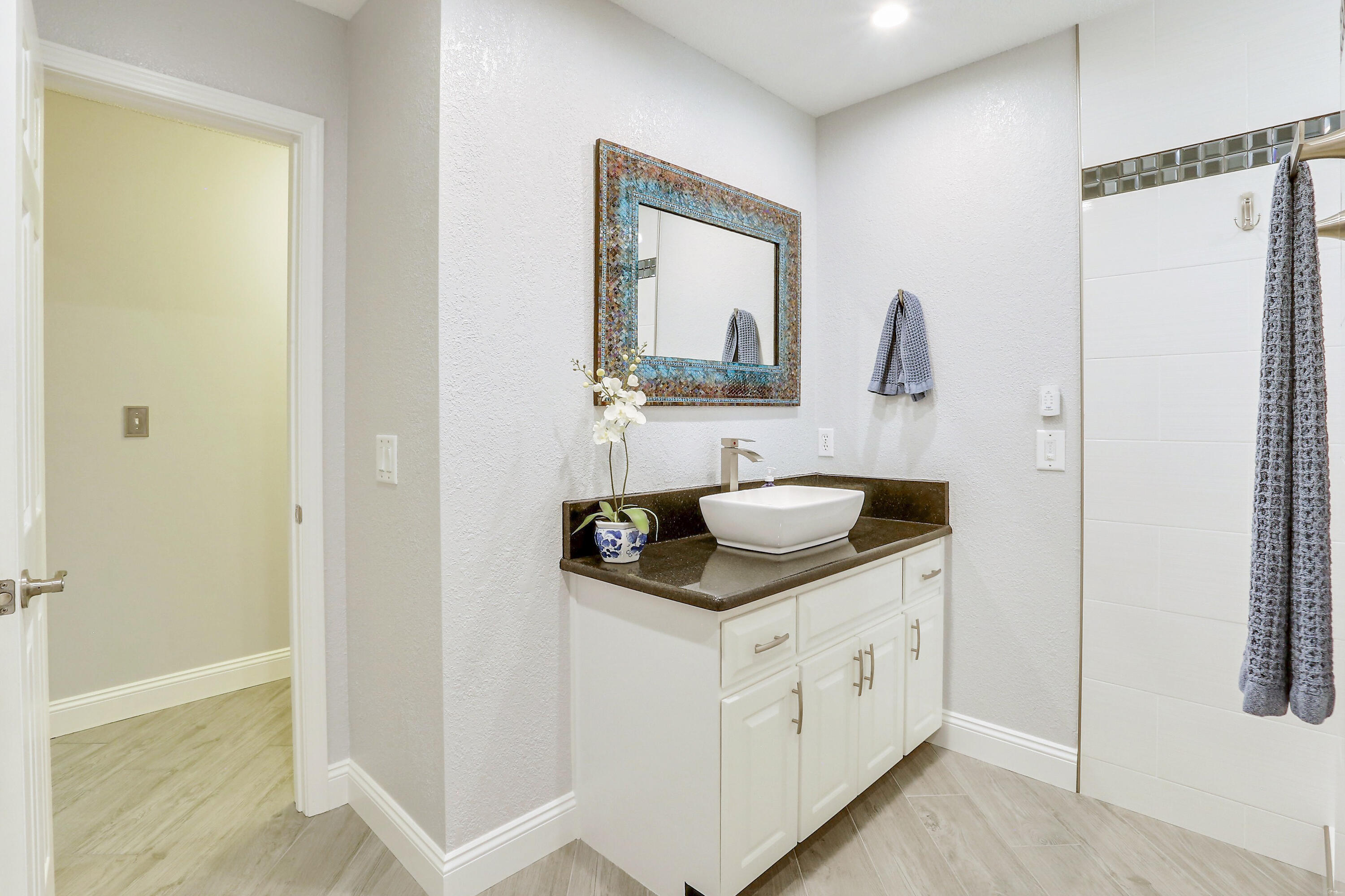 PARKWOOD ESTATES PH 1 BLUEWATER BAY - Residential