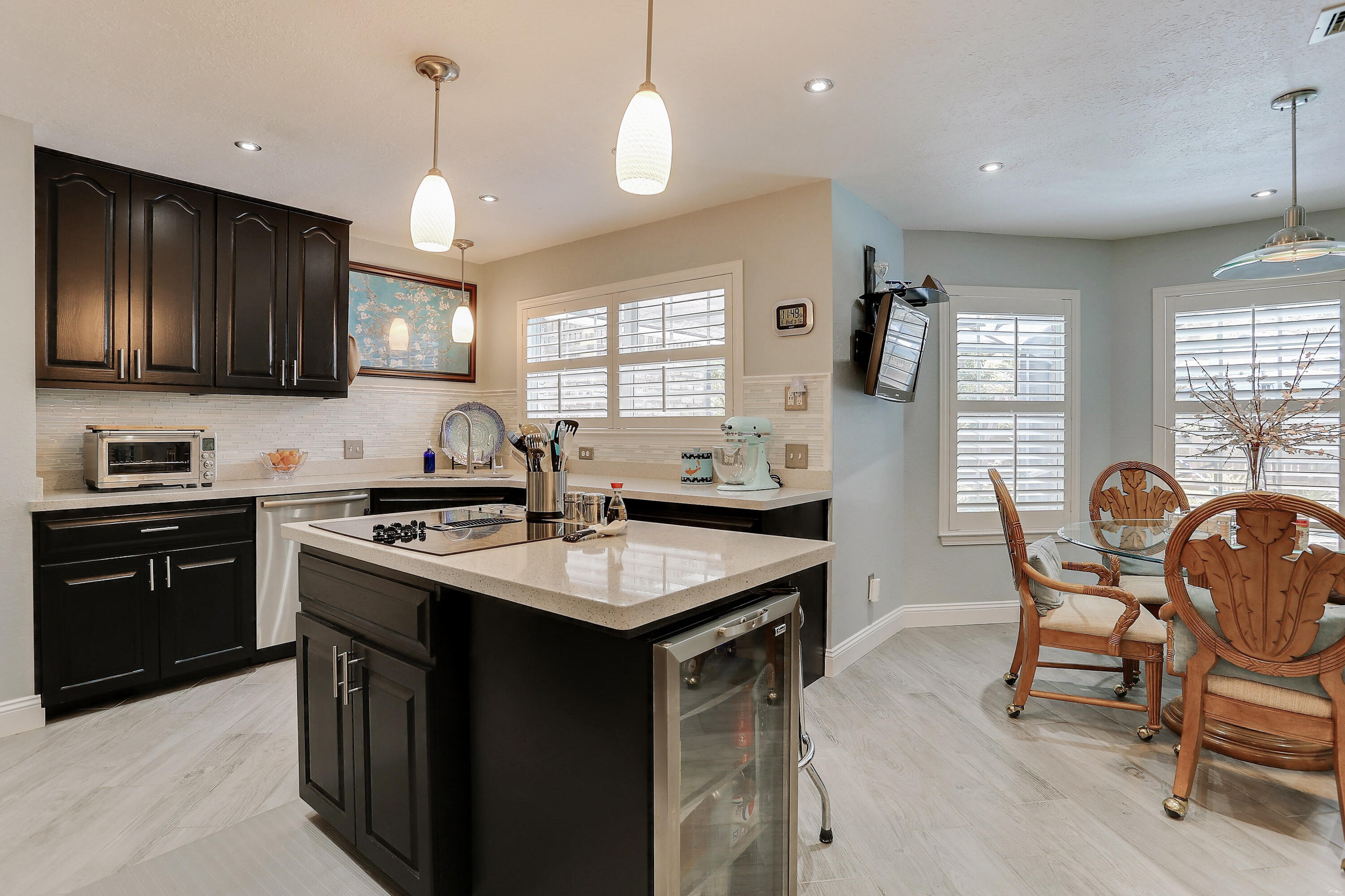 PARKWOOD ESTATES PH 1 BLUEWATER BAY - Residential