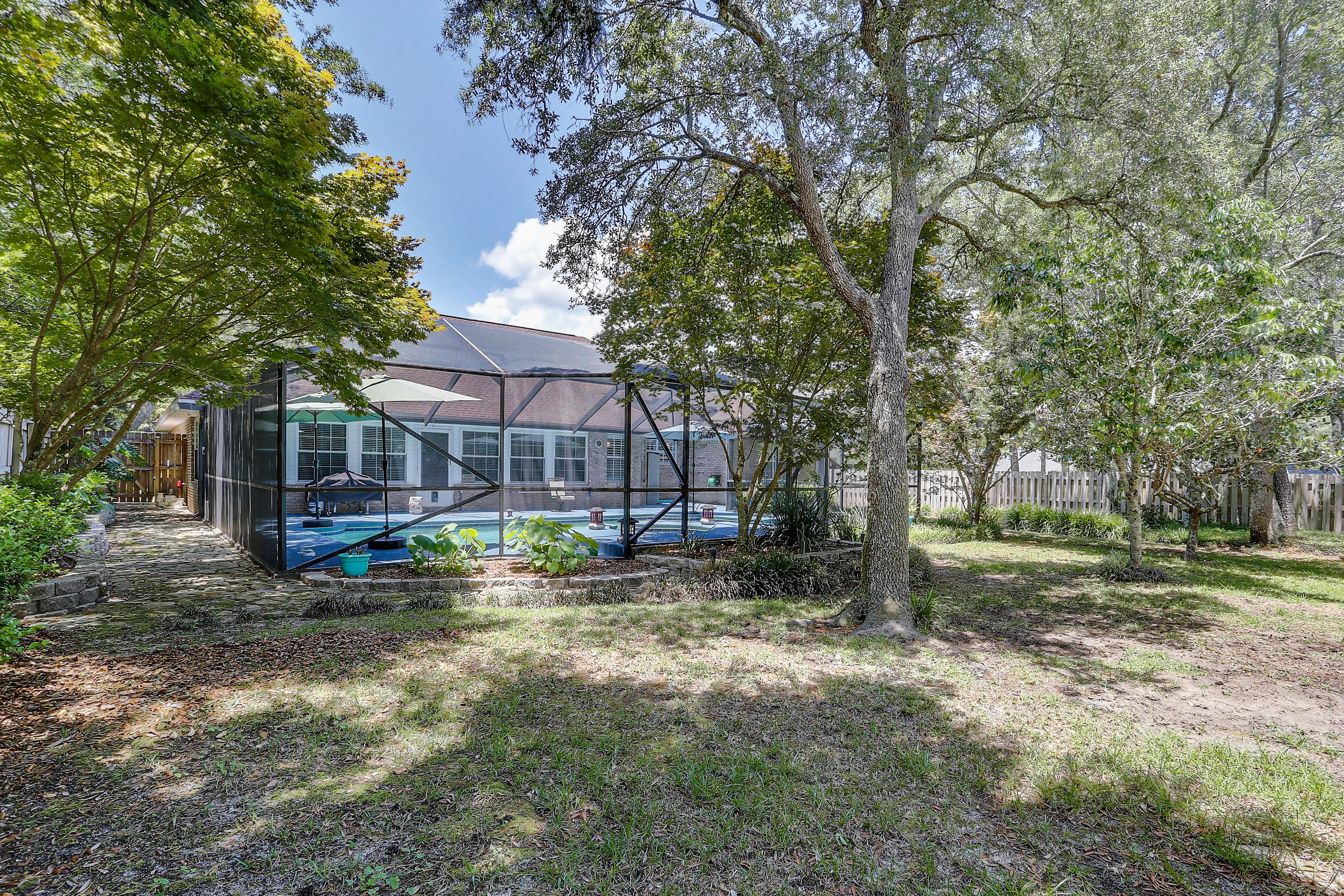 PARKWOOD ESTATES PH 1 BLUEWATER BAY - Residential