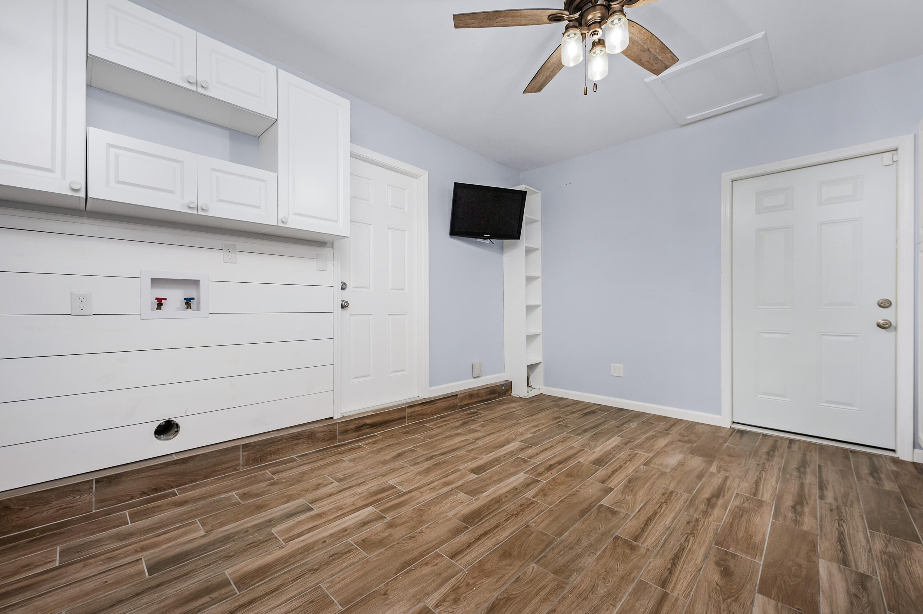 VICTORIA GARDENS 3 - Residential