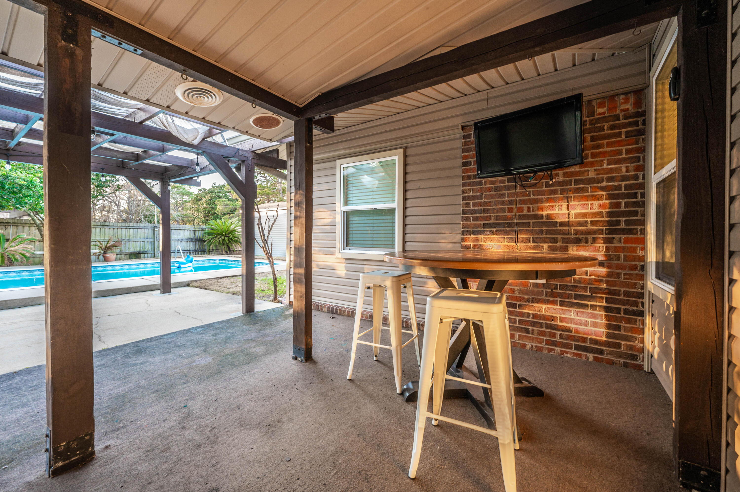 VICTORIA GARDENS 3 - Residential