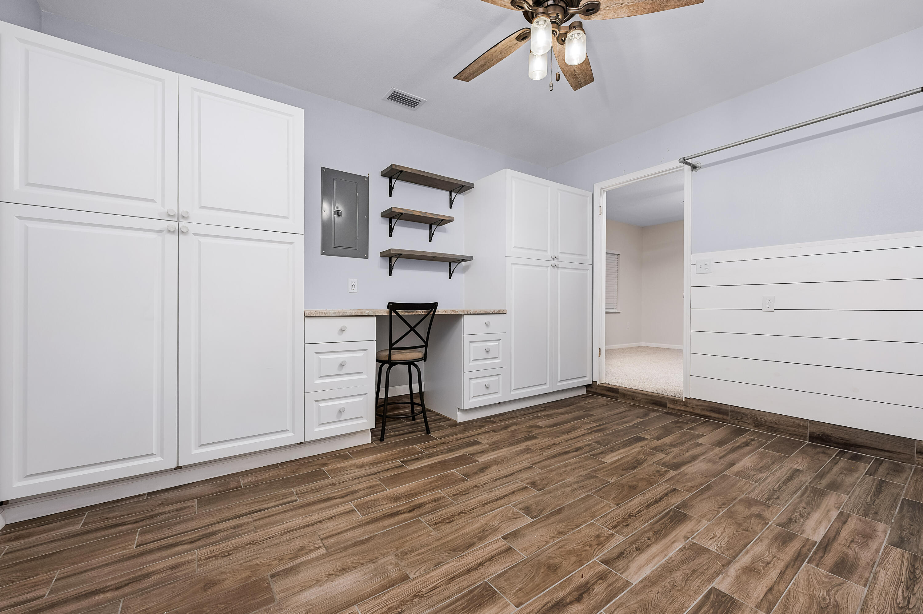 VICTORIA GARDENS 3 - Residential