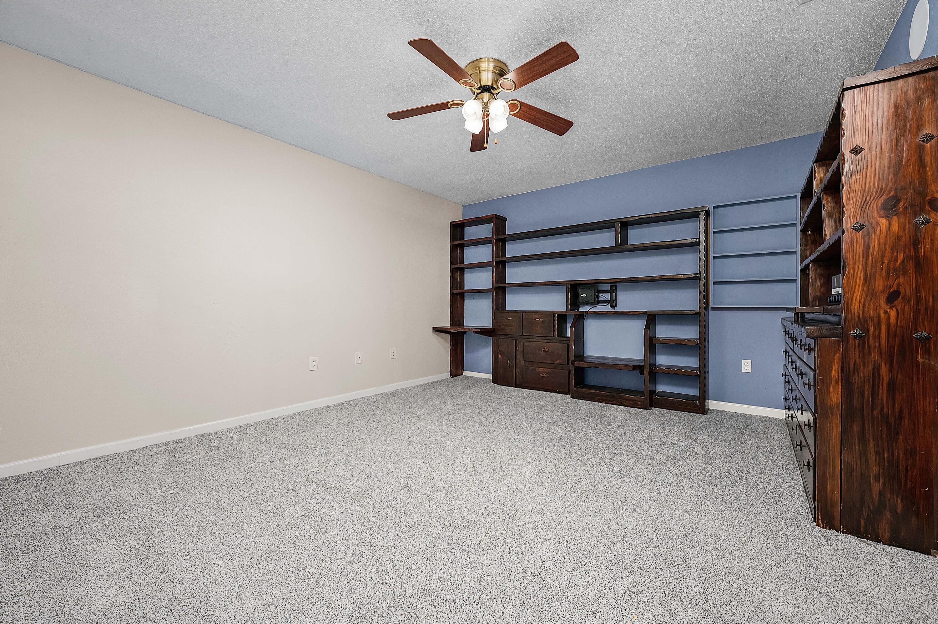 VICTORIA GARDENS 3 - Residential