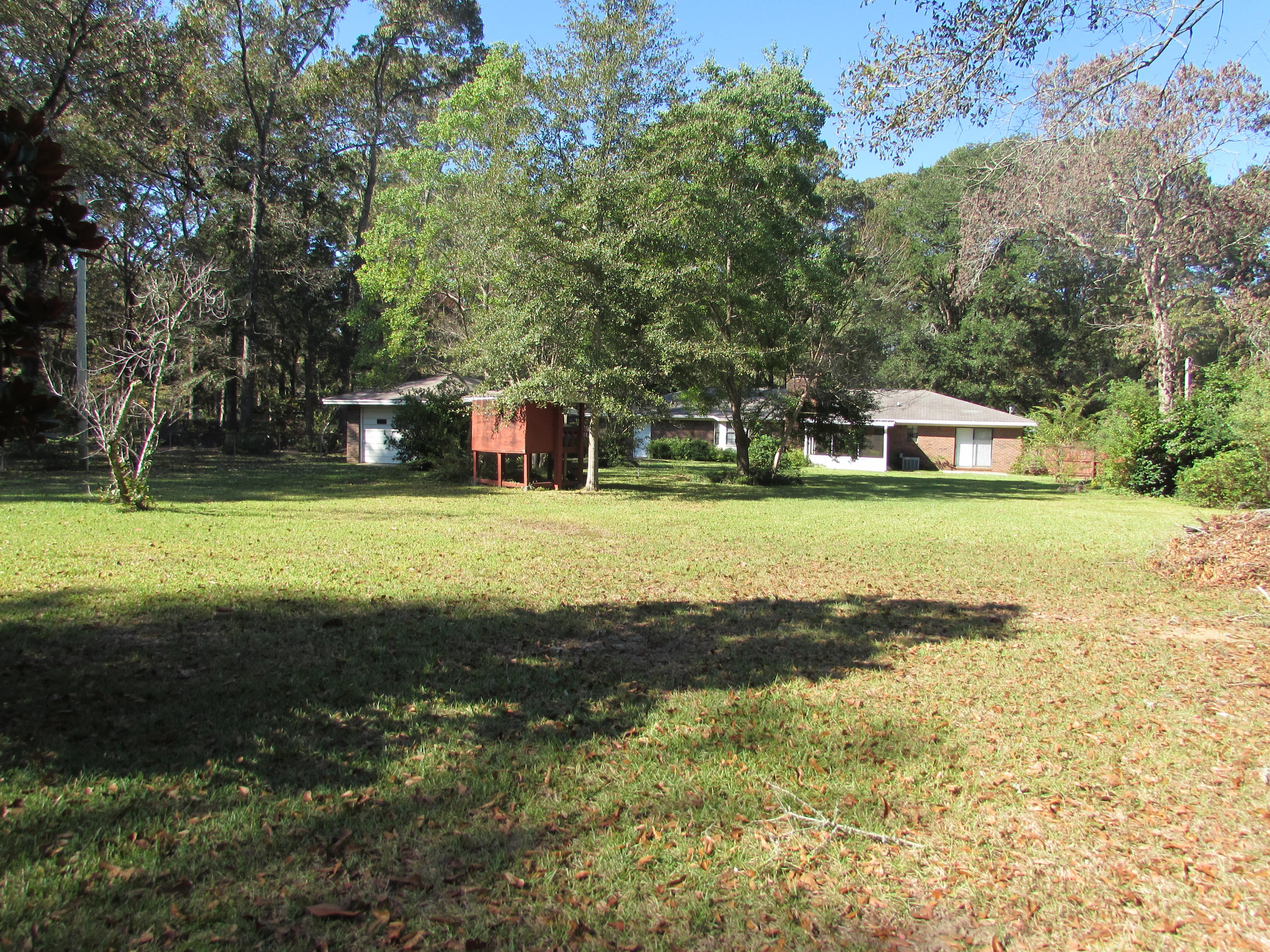 HOLLY HILLS - Residential