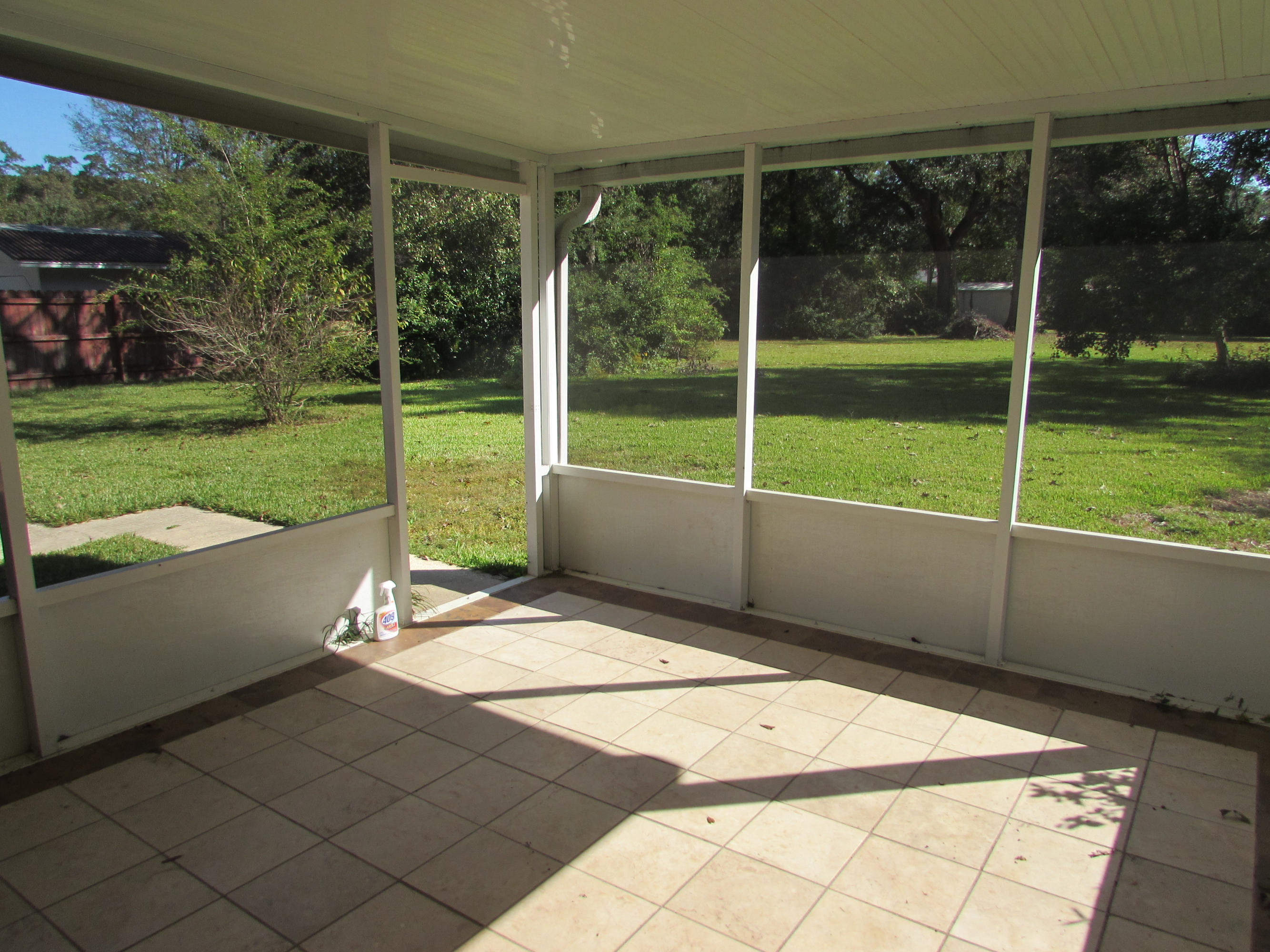 HOLLY HILLS - Residential