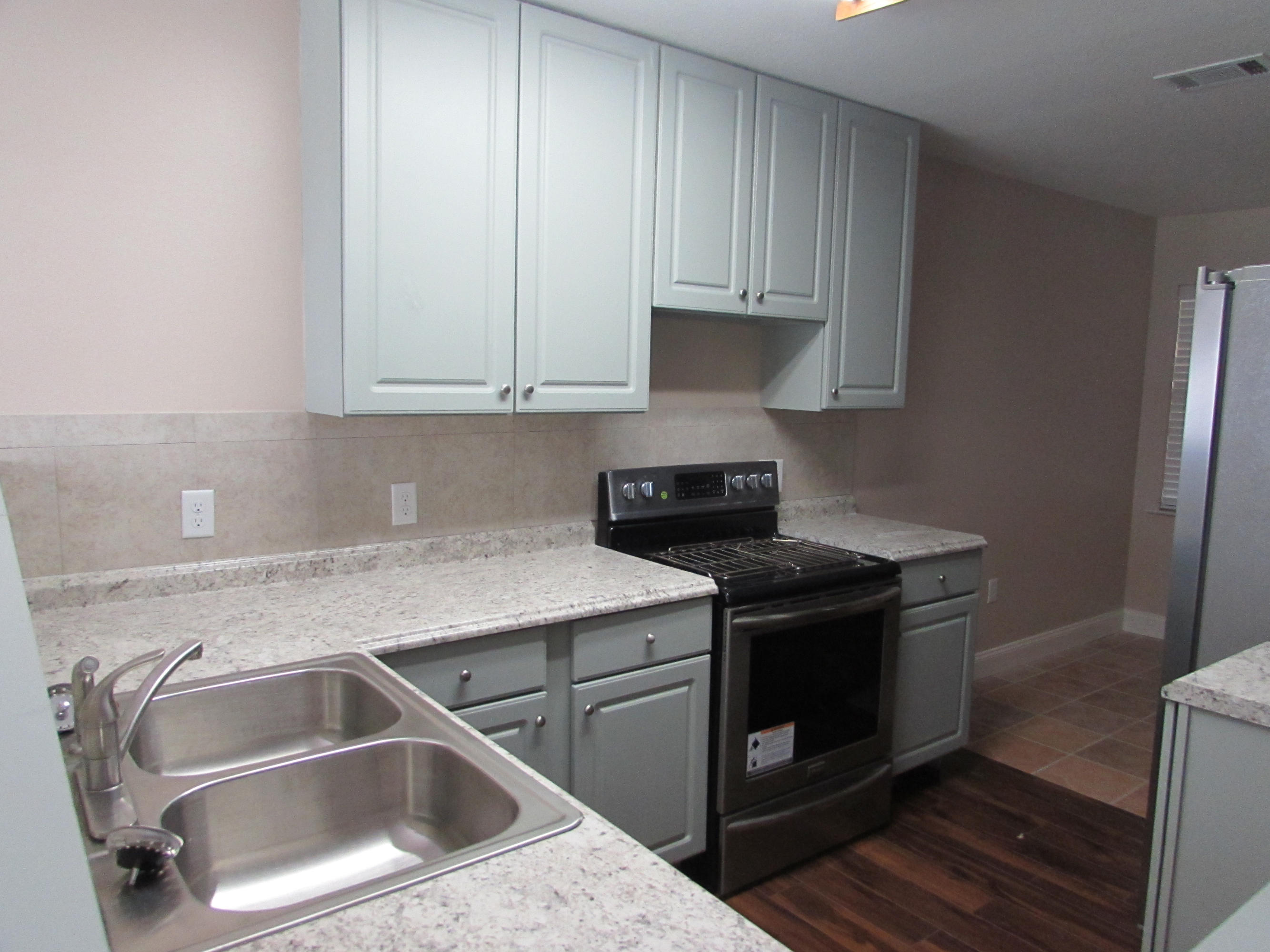 HOLLY HILLS - Residential