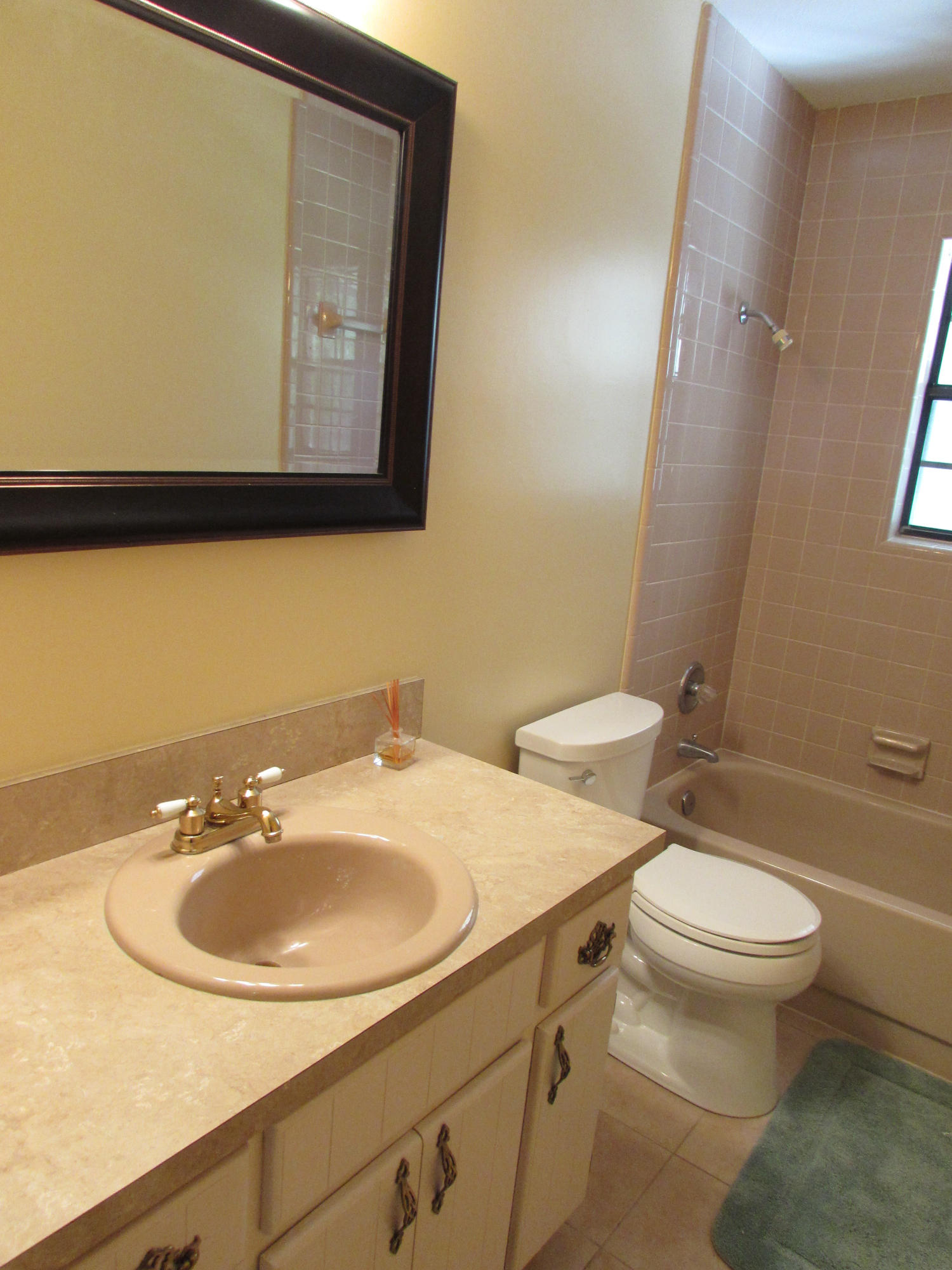 HOLLY HILLS - Residential