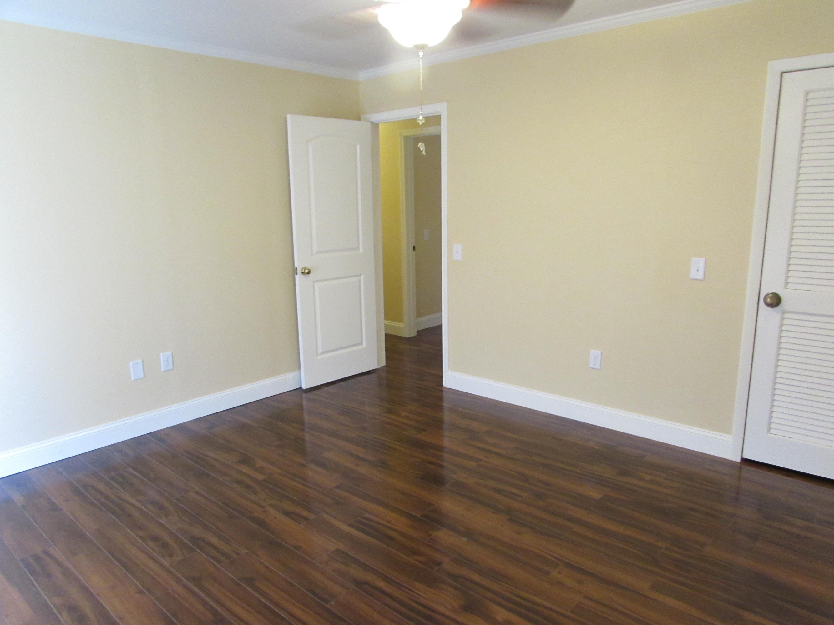 HOLLY HILLS - Residential