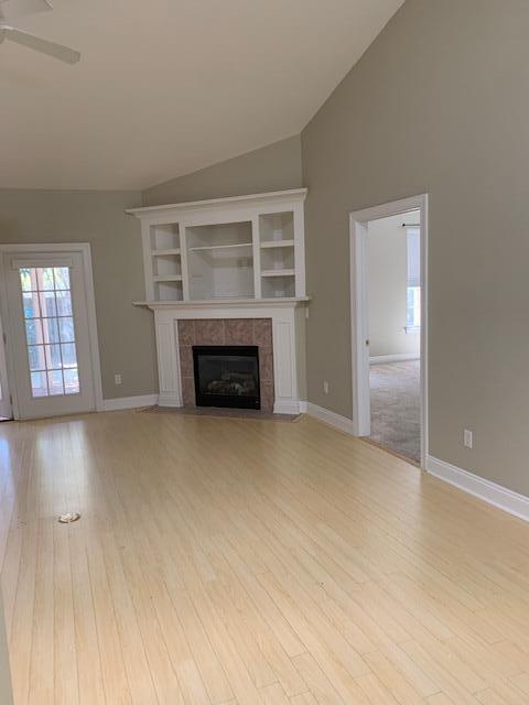 DIAMOND LAKES - Residential Lease