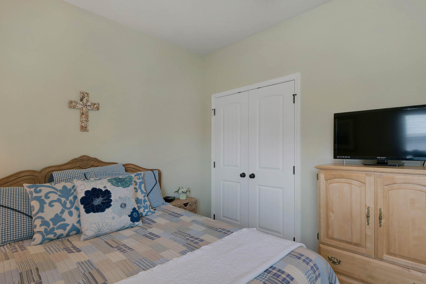 WINDSOR ESTATES - Residential