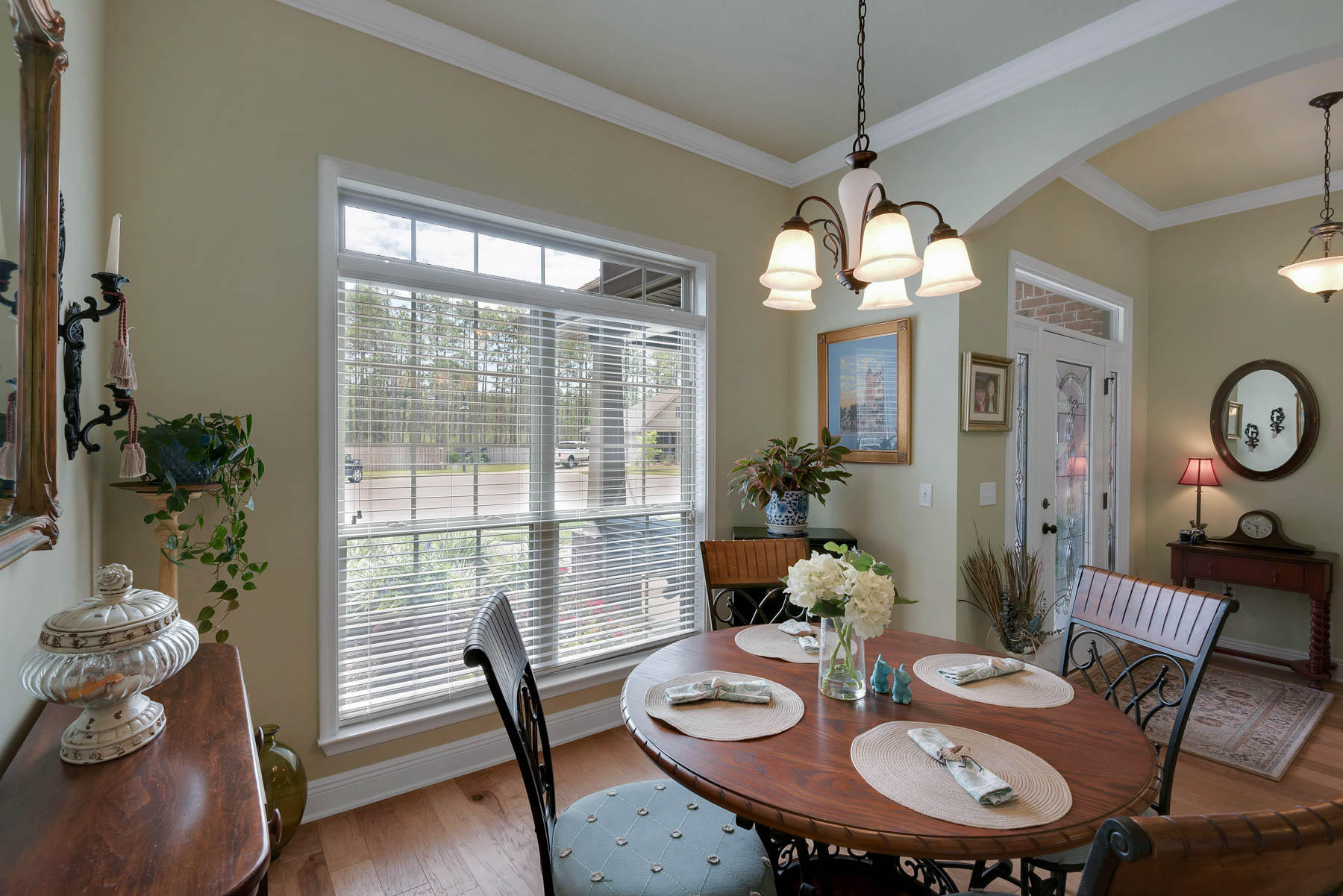 WINDSOR ESTATES - Residential