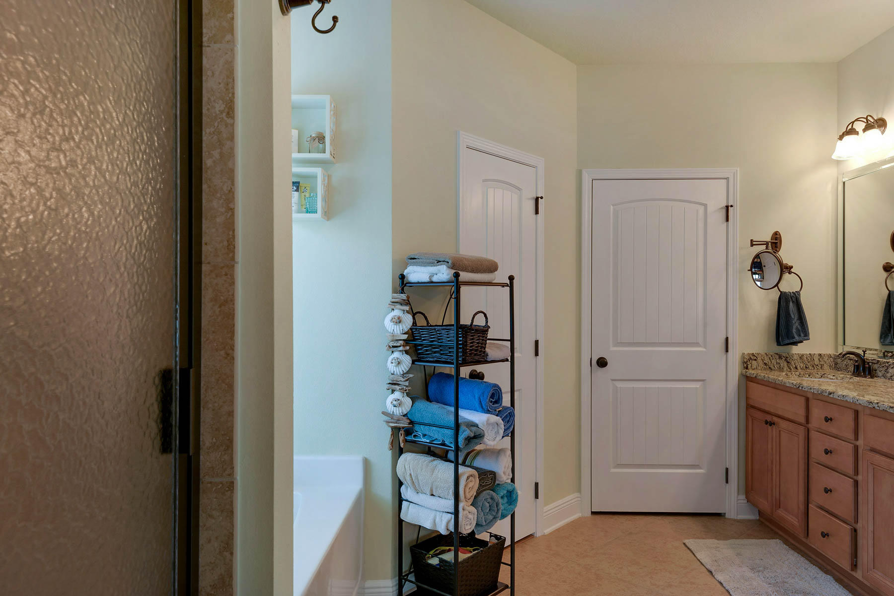 WINDSOR ESTATES - Residential