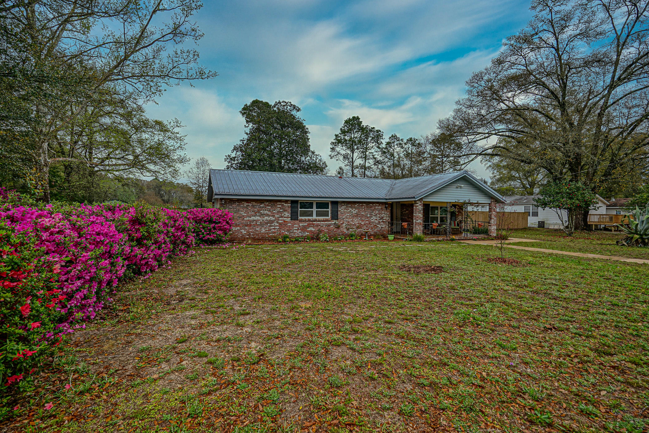 MORRIS ADDN TO CRESTVIEW - Residential