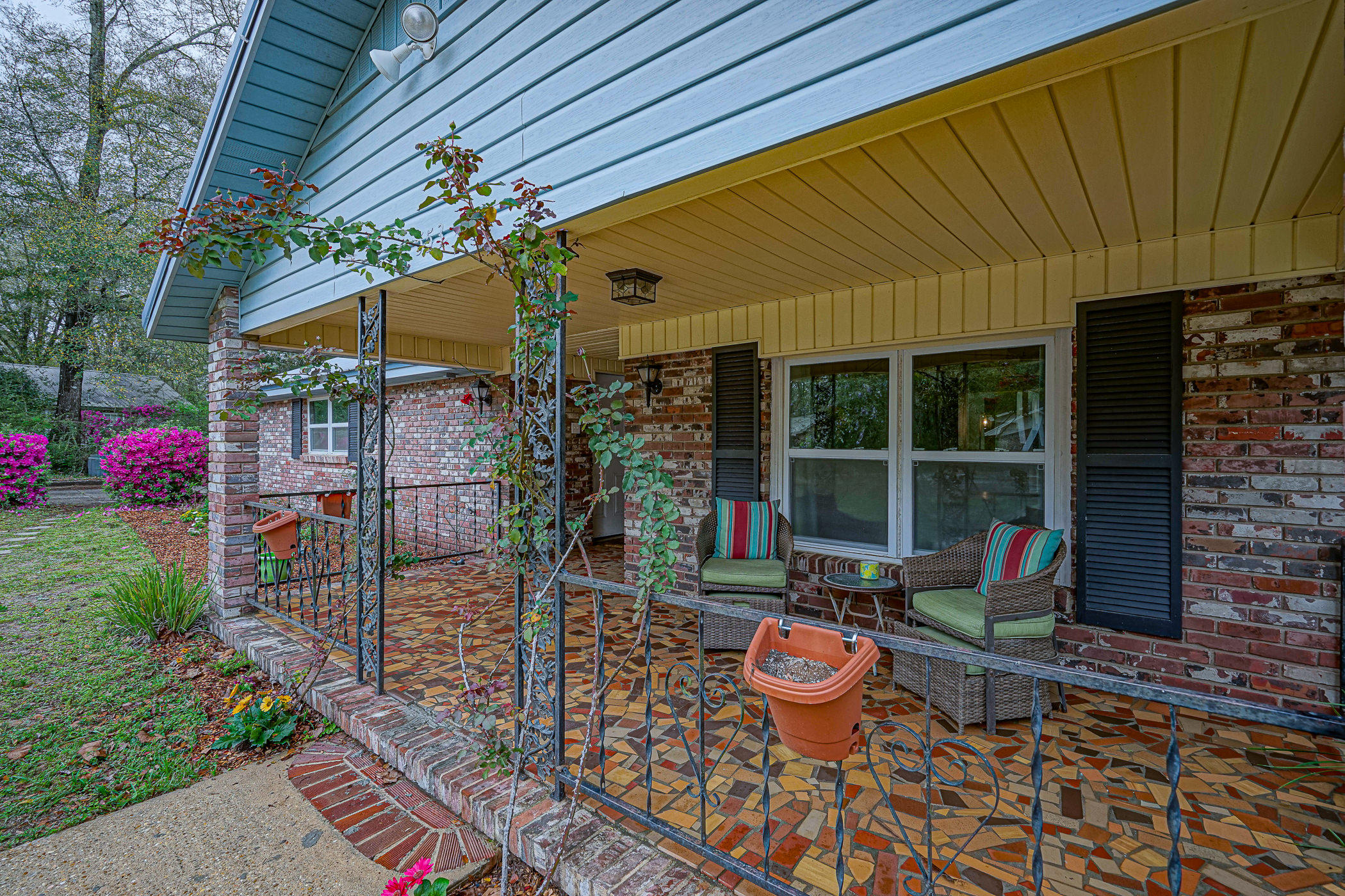 MORRIS ADDN TO CRESTVIEW - Residential