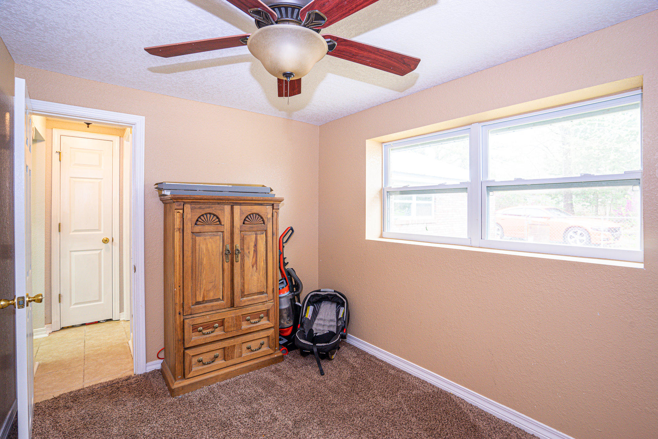 MORRIS ADDN TO CRESTVIEW - Residential