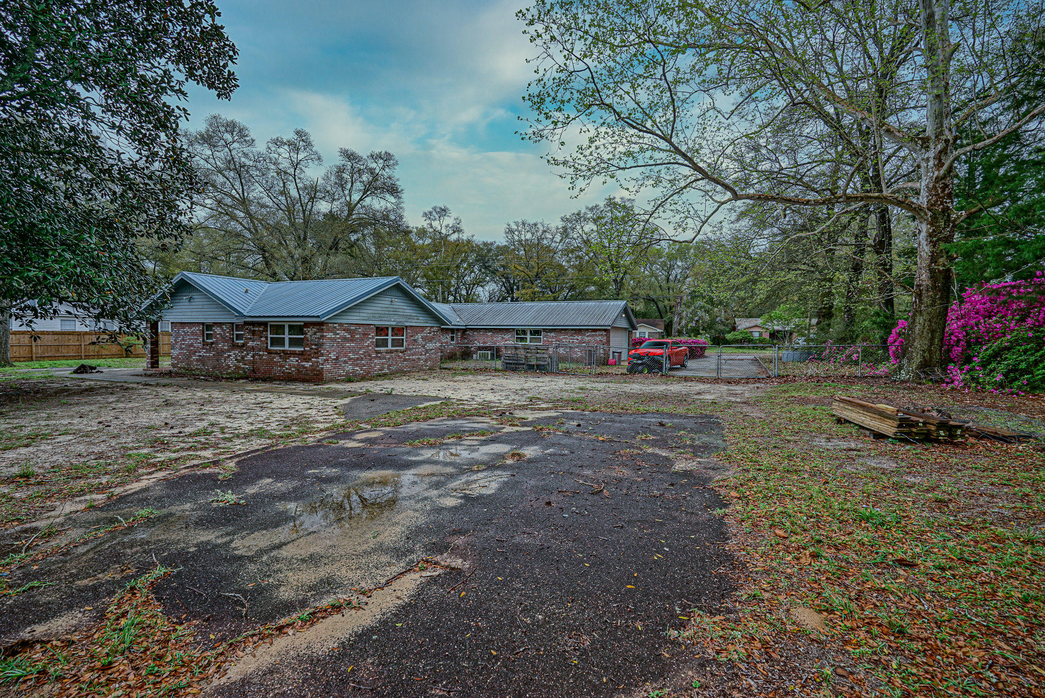 MORRIS ADDN TO CRESTVIEW - Residential