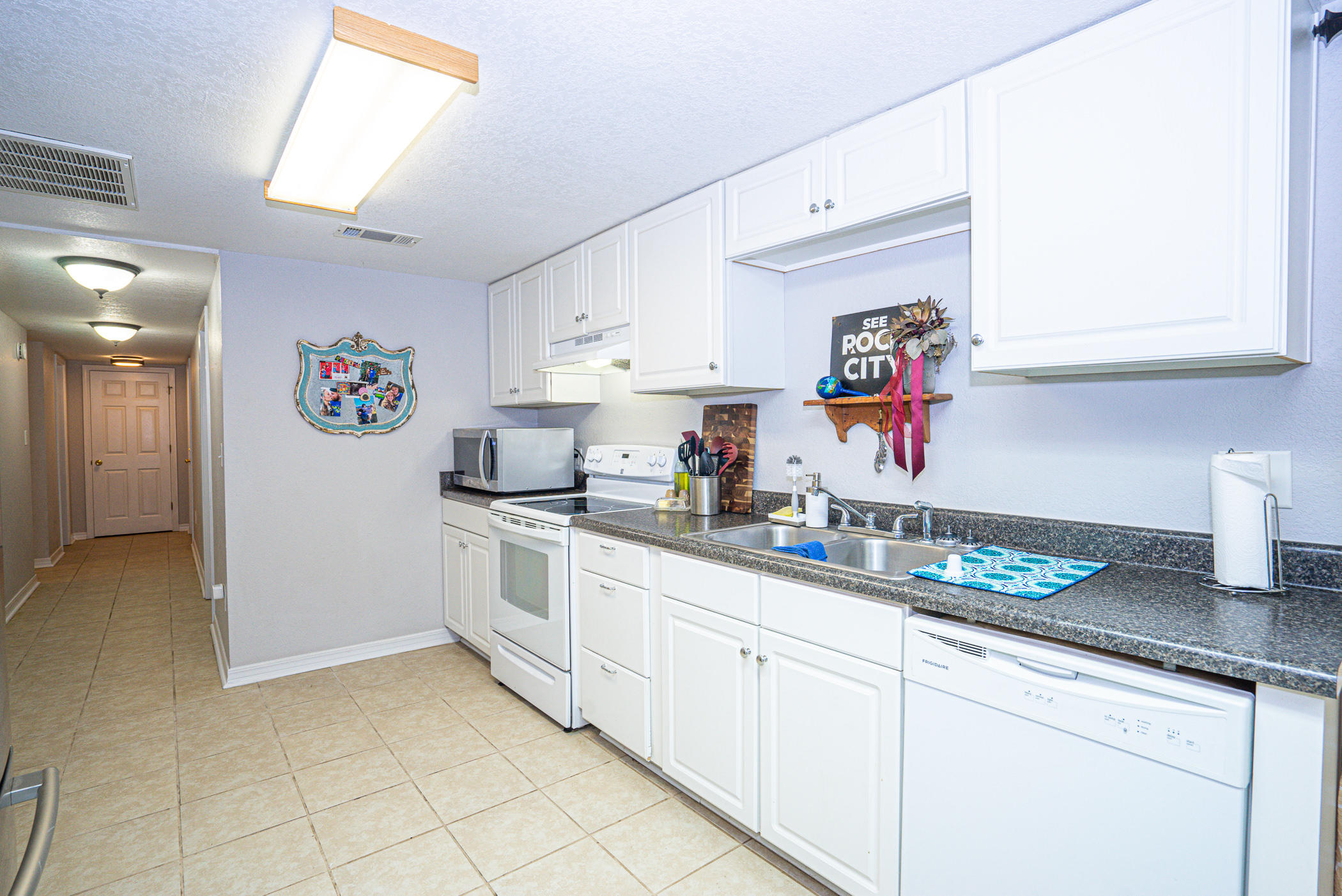 MORRIS ADDN TO CRESTVIEW - Residential