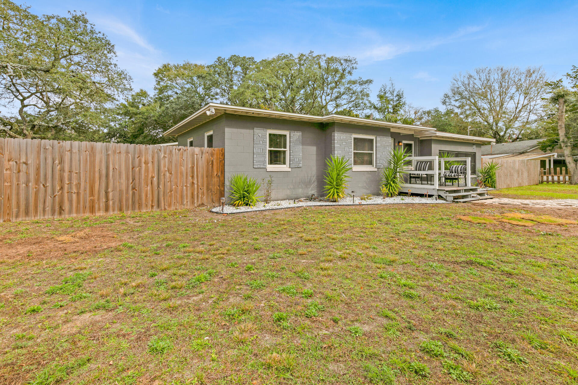 OLDE FORT WALTON (242201.00) - Residential