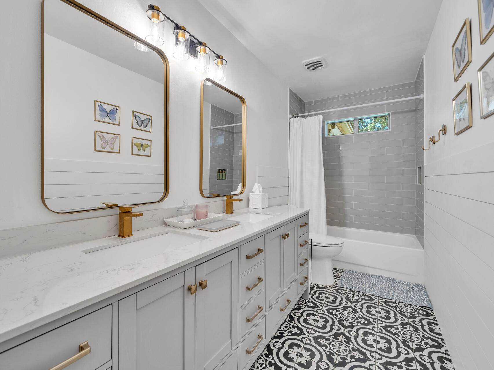 PARKWOOD ESTATES PH 1 BLUEWATER BAY - Residential