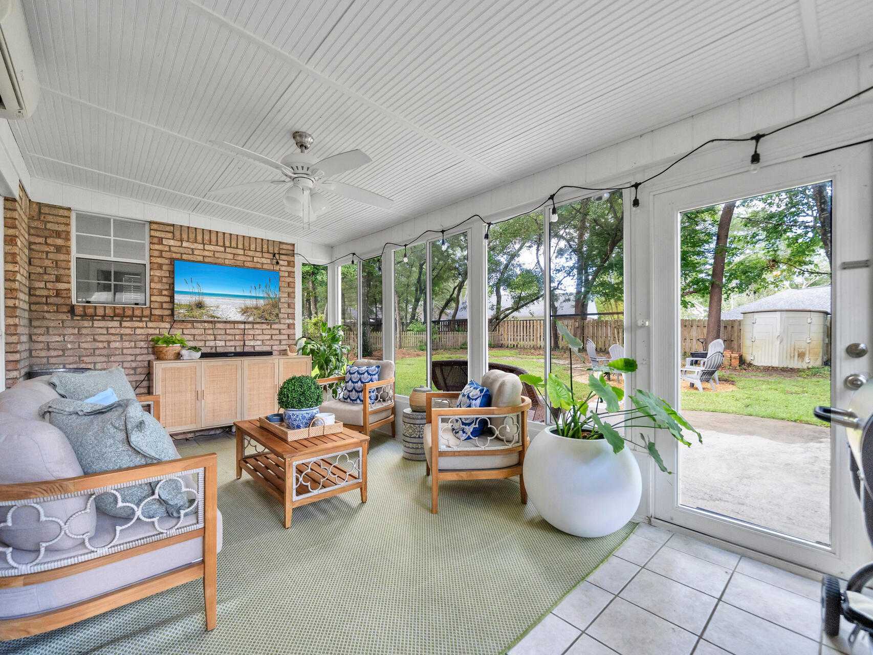 PARKWOOD ESTATES PH 1 BLUEWATER BAY - Residential