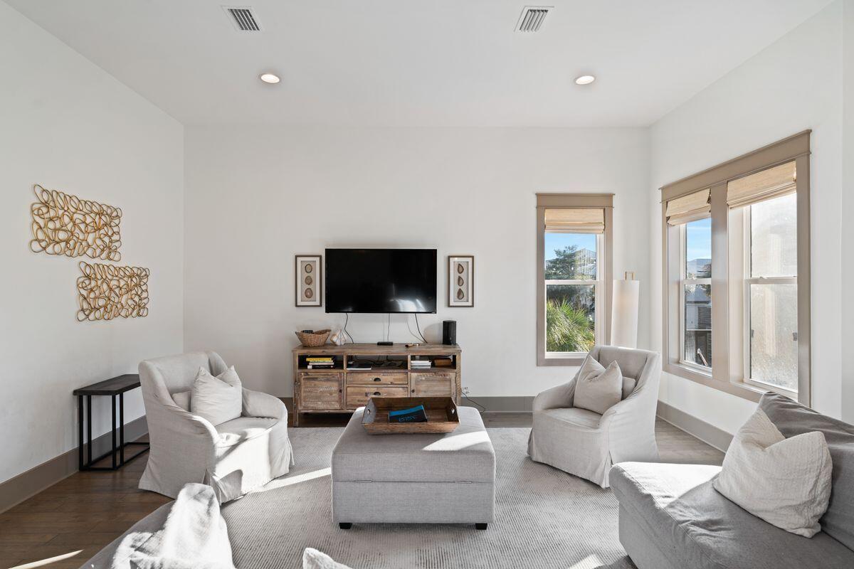 NO RECORDED PROJECT - Residential